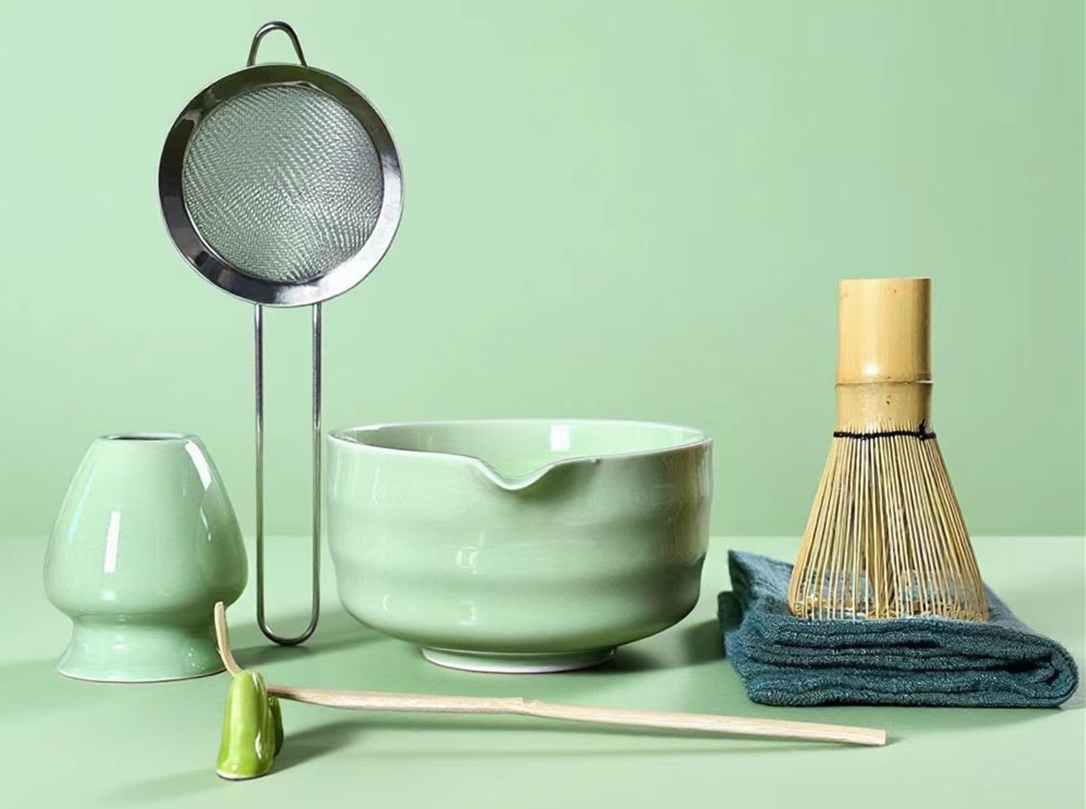 SOOCVWOLF 7 Pcs Matcha Whisk Set, Ceramic Matcha Kit for Tea Ceremony, Matcha Whisk and Bowl, Matcha Tea Set for Making Latte Drinks, Gift for Matcha Lover and Starters(Mottled Green)
