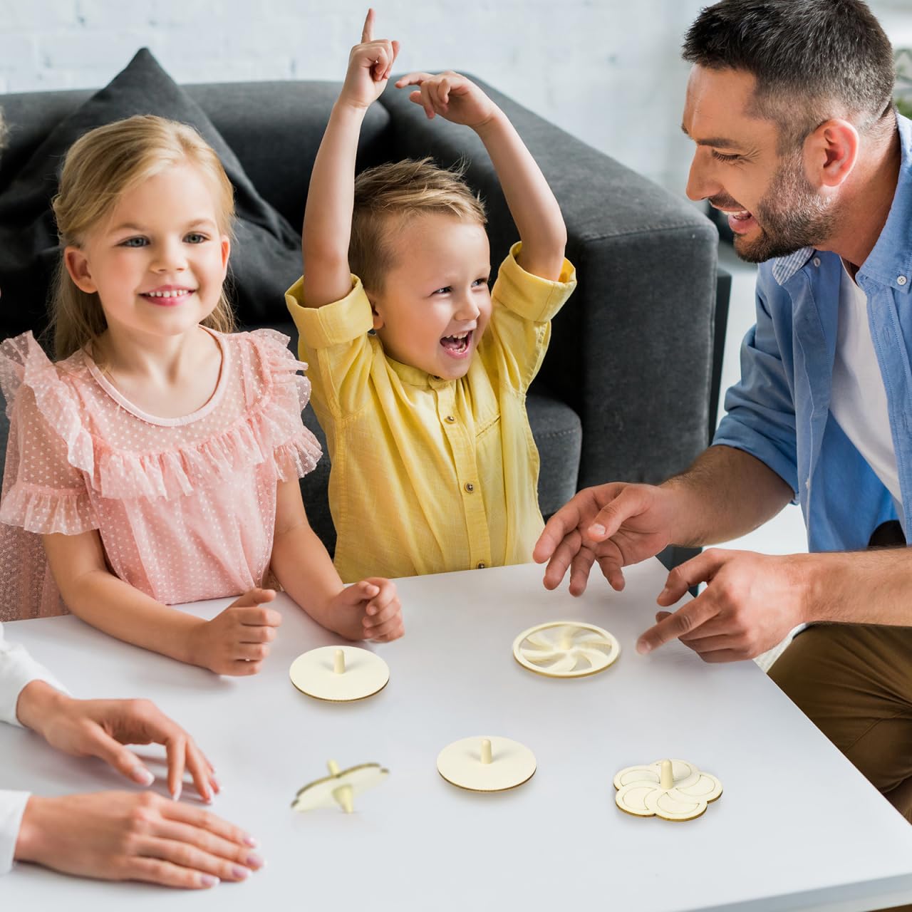 TOYANDONA 60 Stck Teiliges DIY Holzkreisel zum Bemalen Kreative Holz Gyroskope für Leere Holzspindeln zum Gestalten für Jungen und Mädchen Fördert Feinmotorik und Kreativität