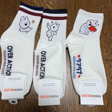 Amazon 靴下すこぶる動くうさぎ セット オーバーアクショントッキ アイドル 芸能人グッズ 通販