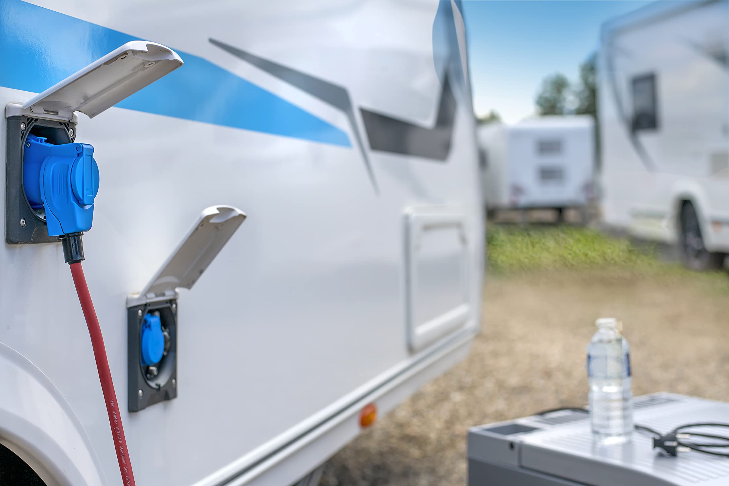Brennenstuhl - Extensor eléctrico para autocaravanas, Barcos, Tiendas ambulantes (15 m H07RN-F 3G1,5, Exterior), Fabricado en Francia