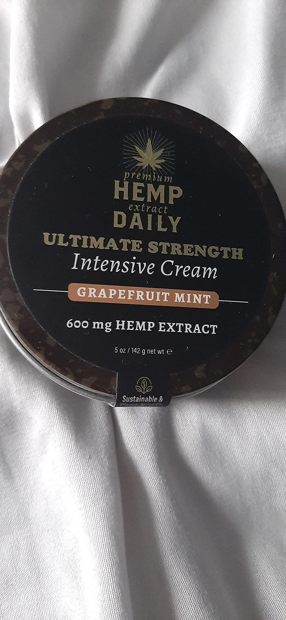 Earthly Body Premium Hemp Extract Daily Ultimate Cream - Menthol, Argan, Jojoba, Rosehips - Lightweight, Fast-Absorbing Moisturizing Topical Lotion with Essential Oils - Lavender, Single 5oz
