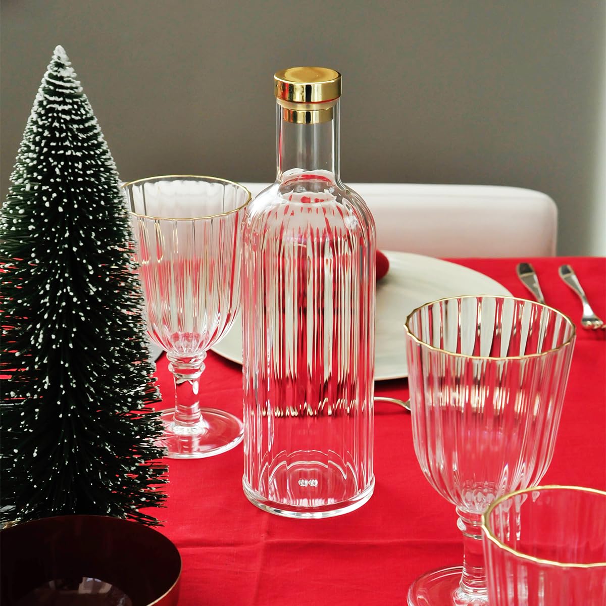 WD Lifestyle Gold Acrylic Bottle For Beverages 33.8 Fl. Oz.