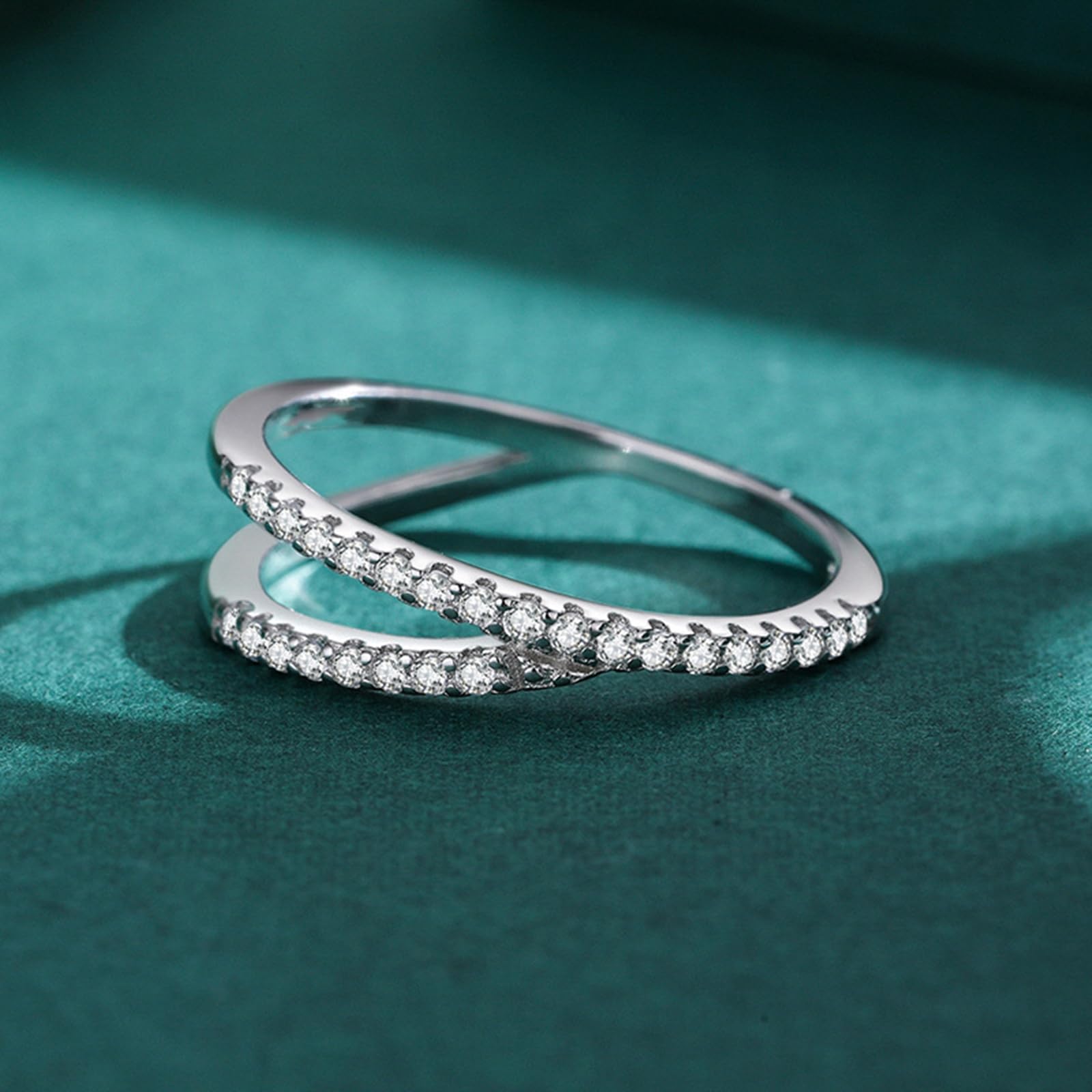 Anello in oro bianco 18 carati con pavé di diamanti coltivati in laboratorio in vero oro, anello incrociato a due file personalizzato per le donne