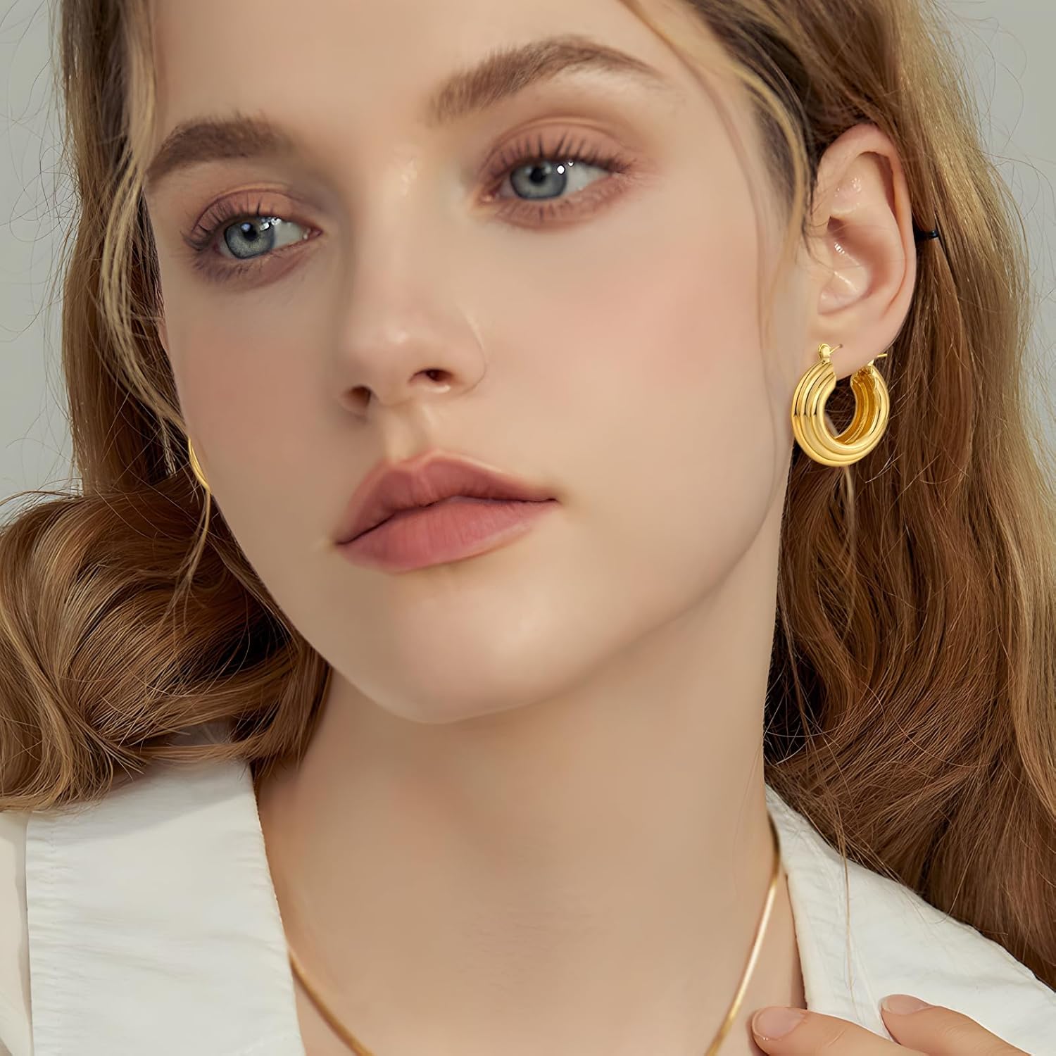 YUJIE Gold Plated Hoop Earrings for Women Brass Earring Chunky Statement Jewelry - Image 3