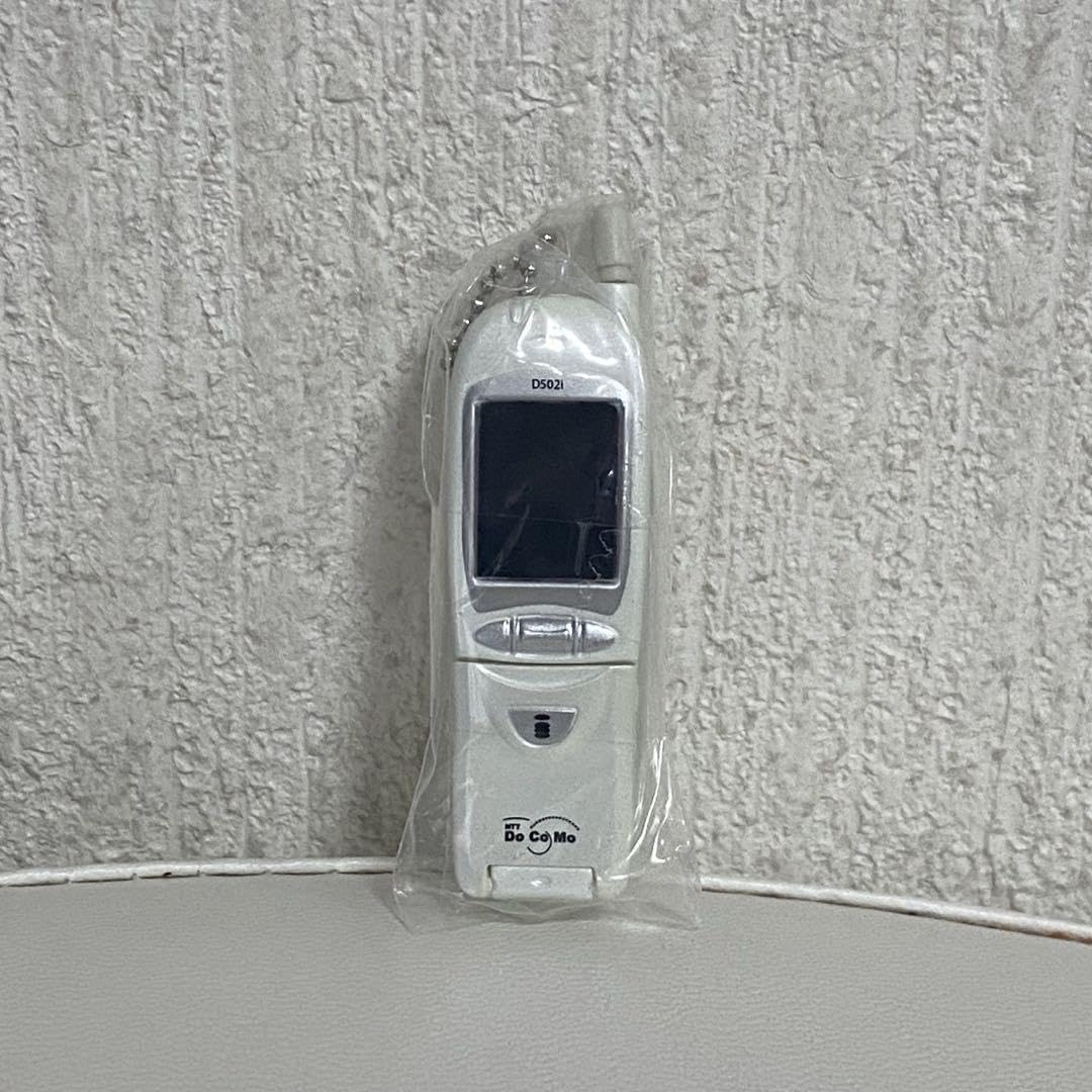 Amazon.co.jp: ガラケーコレクションdocomo D502i ピュアホワイト : ホビー