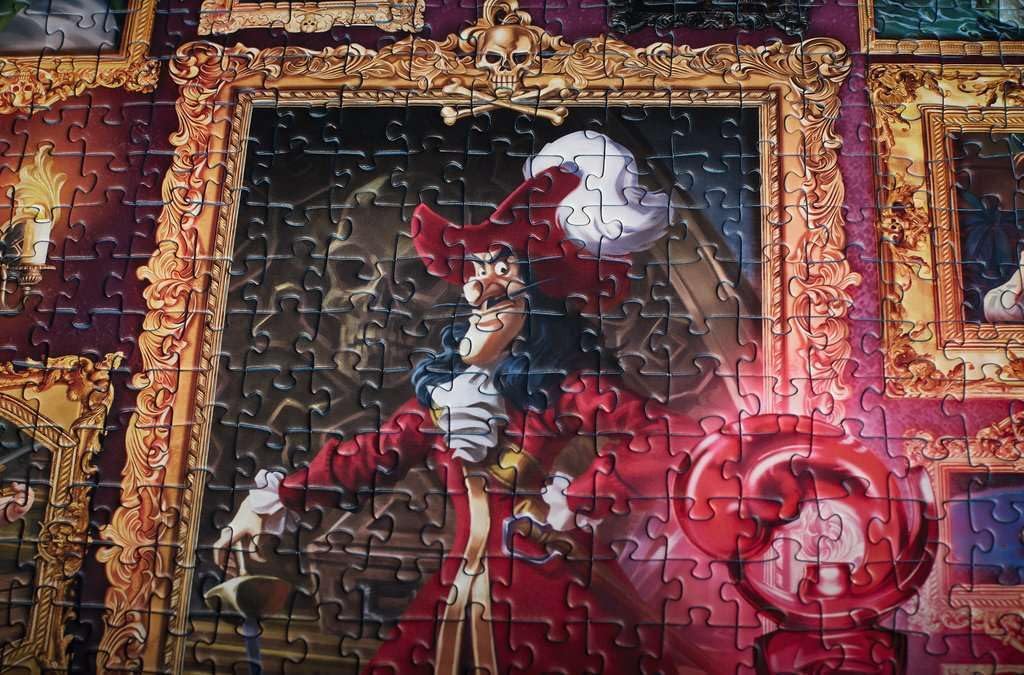 Ravensburger Disney Villainous Captain Hook 1000 Piece Jigsaw Puzzle for Adults – Every Piece is Unique, Softclick Technology Means Pieces Fit Together Perfectly