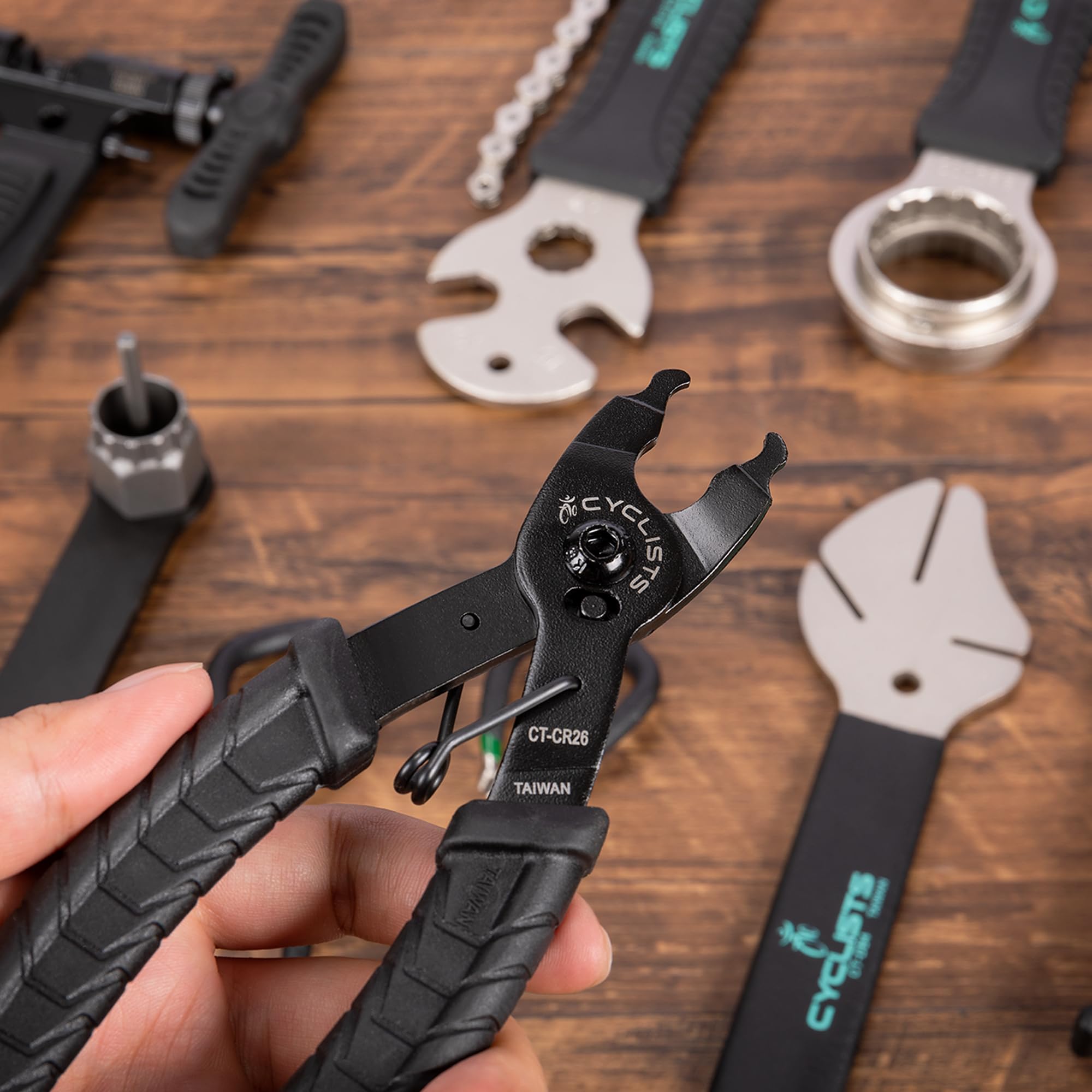 cyclists 35 Piezas Juego de Herramientas de reparación de Bicicletas, maletín de Herramientas portátil para Bicicleta, Juego de Herramientas para neumáticos de Bicicleta, Montaje, Reparaciones