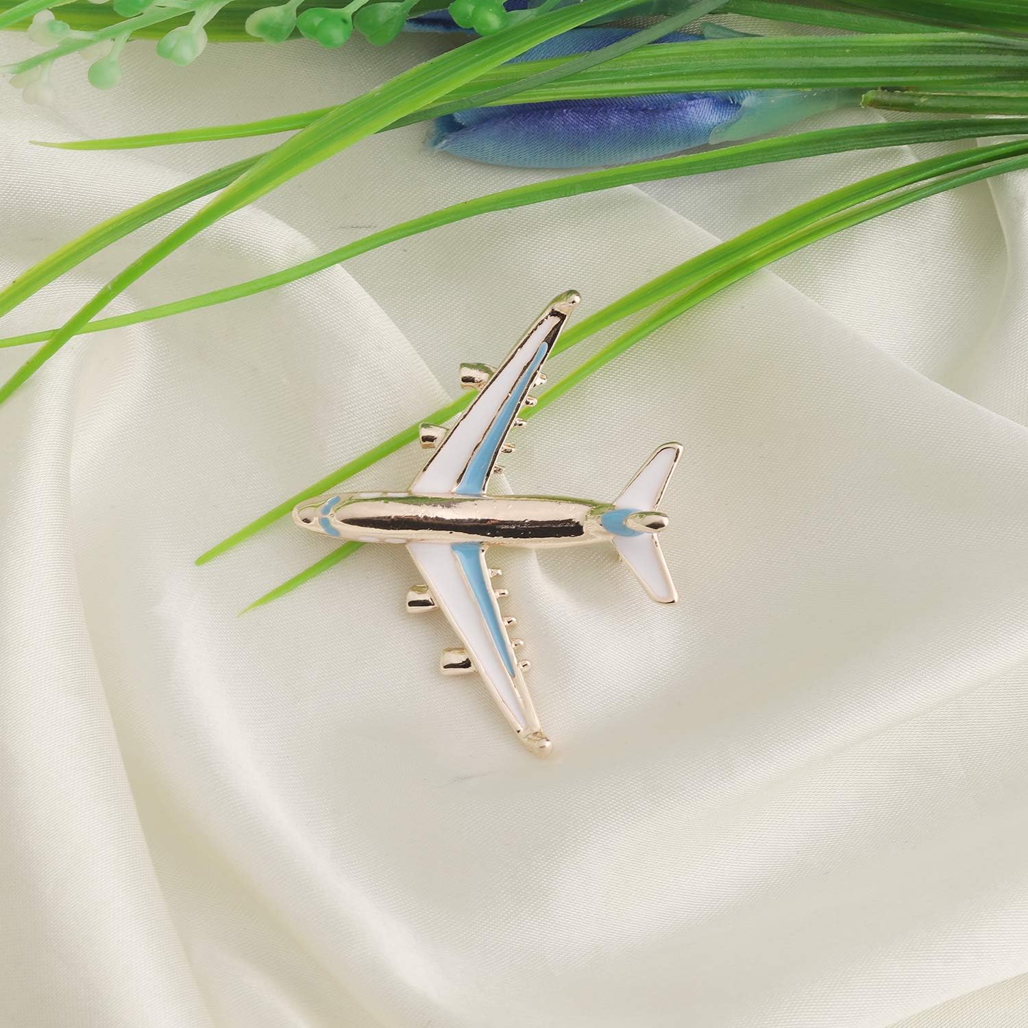 MYOSPARK White Blue Enameled Airplane Aircraft Brooch Aviation Jewelry Plane Gift For Pilot Flight Attendant Air Force Traveler