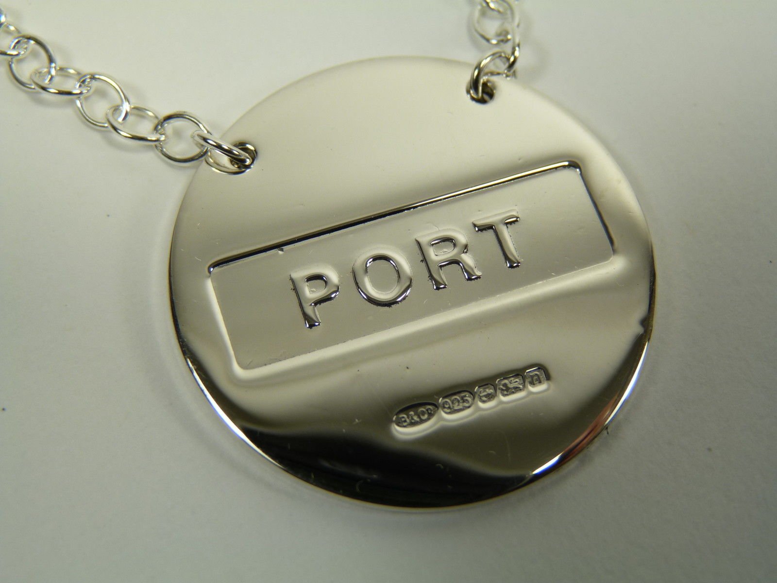 Décorateur rond en argent sterling avec étiquette à vin – PORT – Boîte