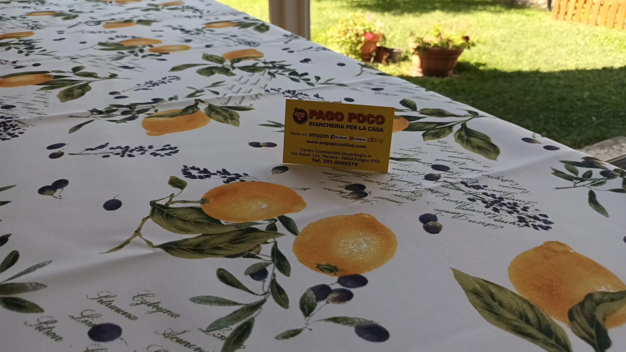 Pago Poco Runde Tischdecke, schmutzabweisend, Motiv Zitronen und Blätter, 100 % wasserabweisend, bügelfrei. Hergestellt in Italien Küche, Haushalt & Wohnen