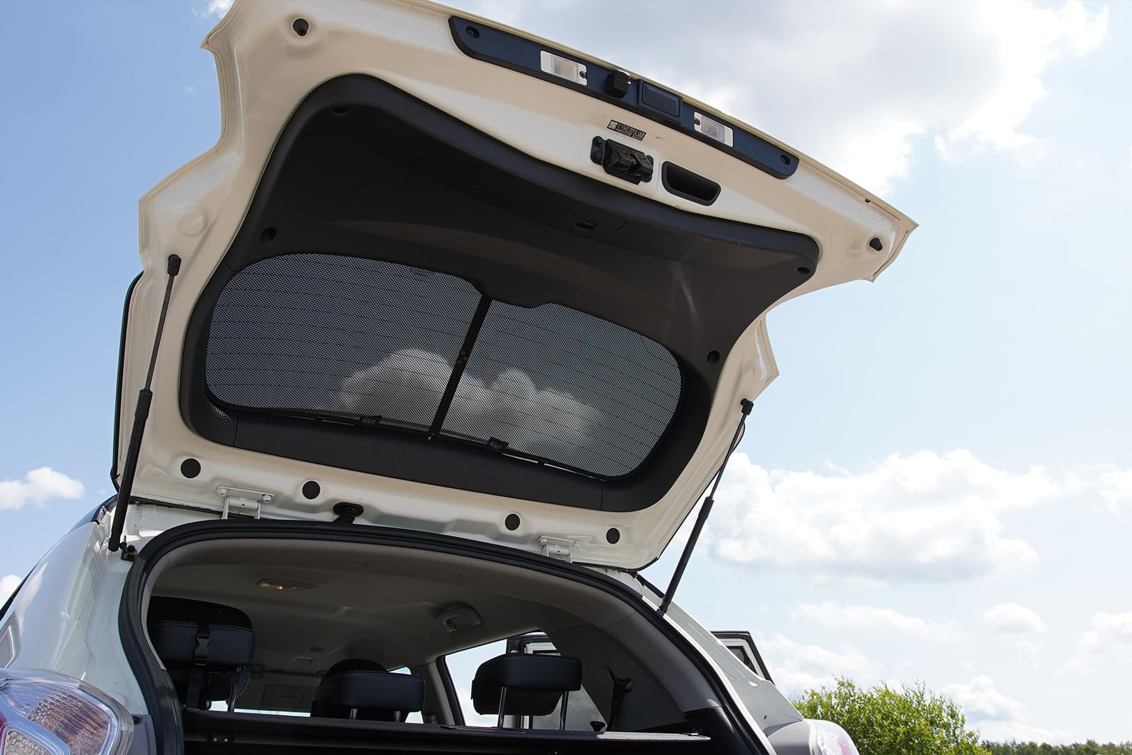 CAR SHADES Set Compatibile con SsangYong Tivoli 2015-2023 (4-Parti) Tendine Parasole su Misura