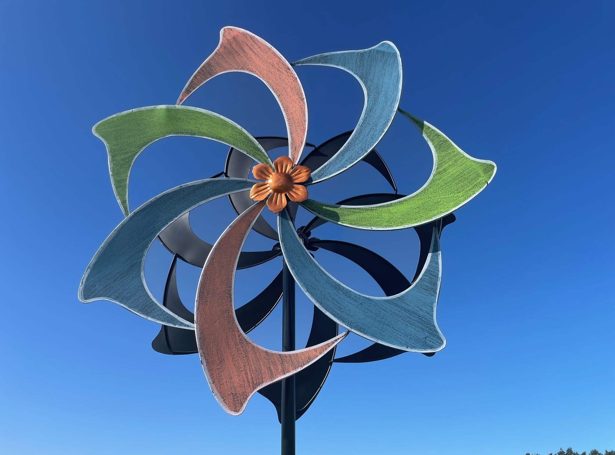 Windrad Windspiel Mehrfarbig aus Metall als Gartenstecker Höhe 183 cm Durchmesser 61 cm