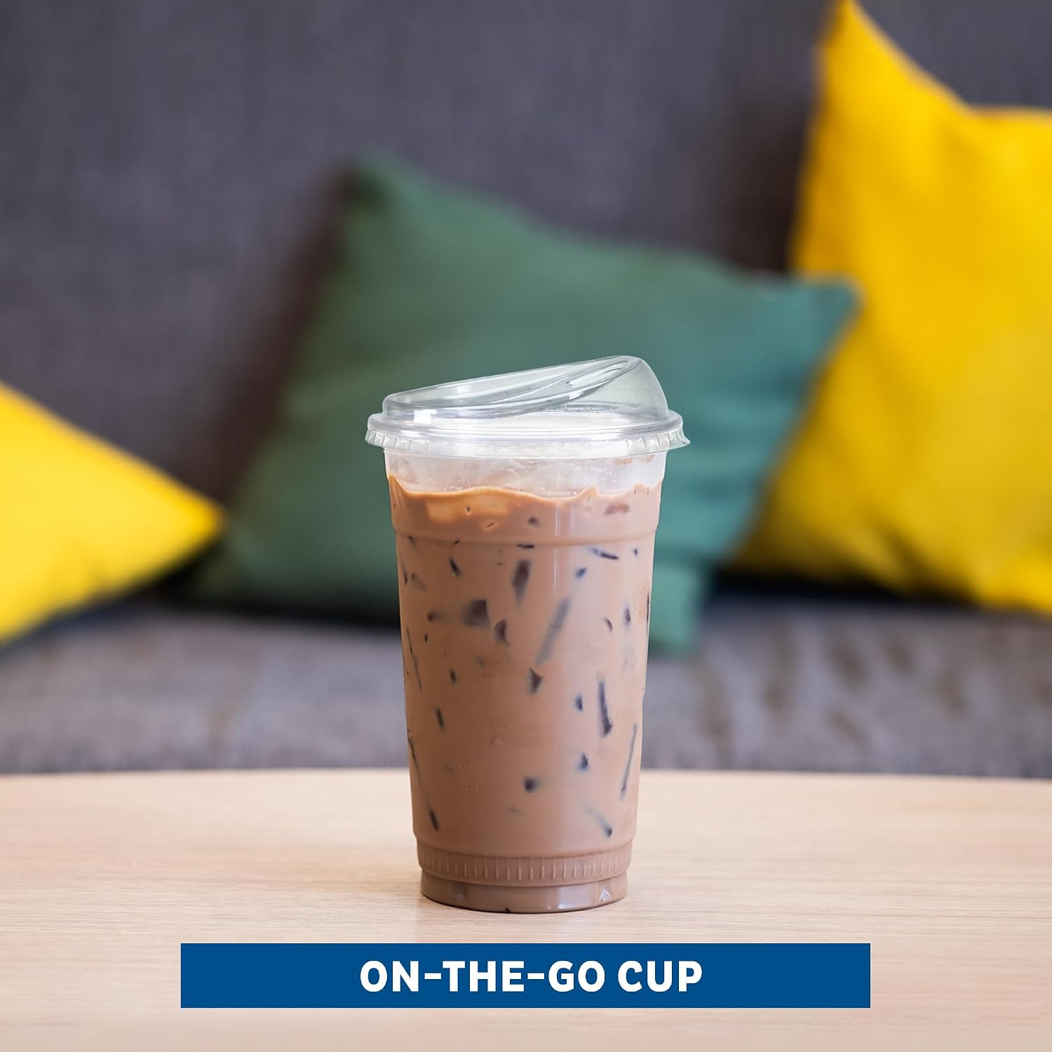 Freshware Plastic Cups with Strawless Sip Lids [100 Cups - 20 oz] Disposable Cup for Iced Coffee, Smoothie, Milkshake, Cold Drinks, Translucent