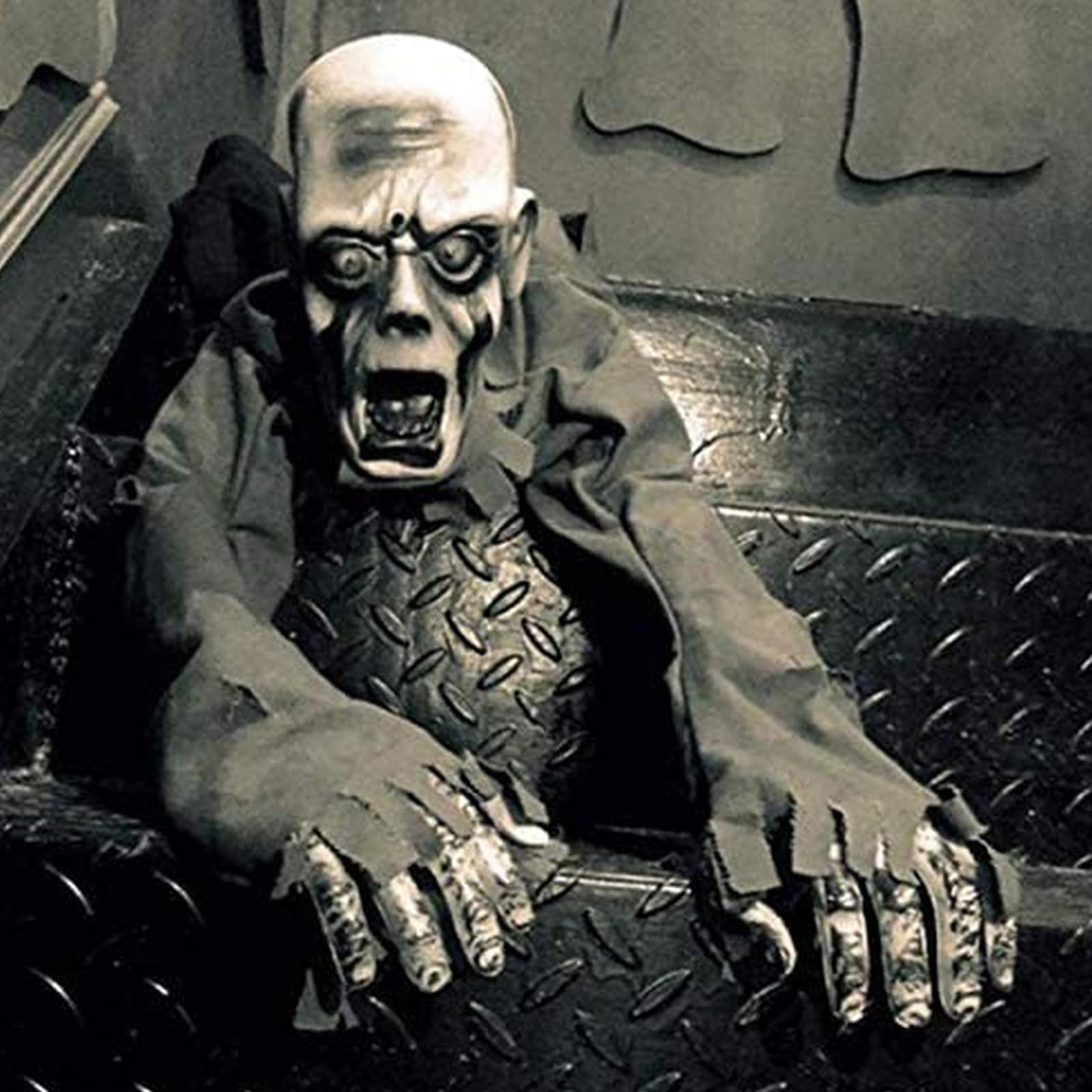 Amazon | ハロウィン 面白い 恐ろしい 電動 人形 お化け屋敷 装飾 動く Amazon | ハロウィン 面白い 恐ろしい 電動 人形 お化け屋敷 装飾 動く