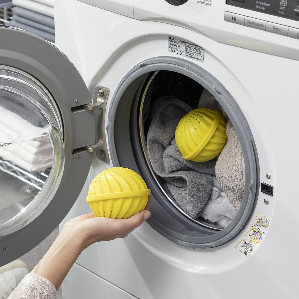 InnovaGoods® Kulki do prania bez detergentu Delieco, pranie bez potrzeby użycia detergentu, z funkcją kulek do prania, kompaktowy i lekki design, idealny do użytku domowego.