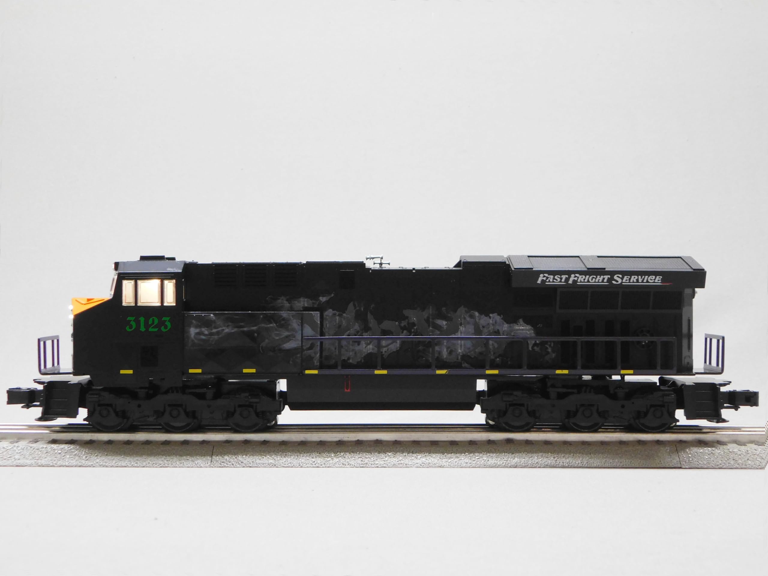 Big Dogz Designs Fast Fright Halloween ET44 LC 5.0 3123 Diesel Engine 2323050-E