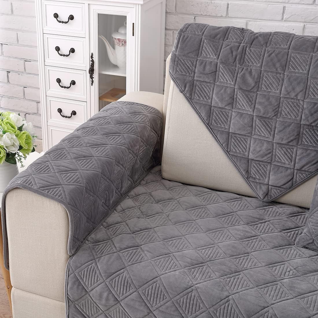 vctops Diamond Plush Sofa Couch Cover Soft Velvet Sectional Couch Covers Non-Slip Sofa Slipcover for Dogs Cats Pet Love Seat Recliner Leather L Shaped, Armrest Backrest Cover (Dark Gray,28"x70")