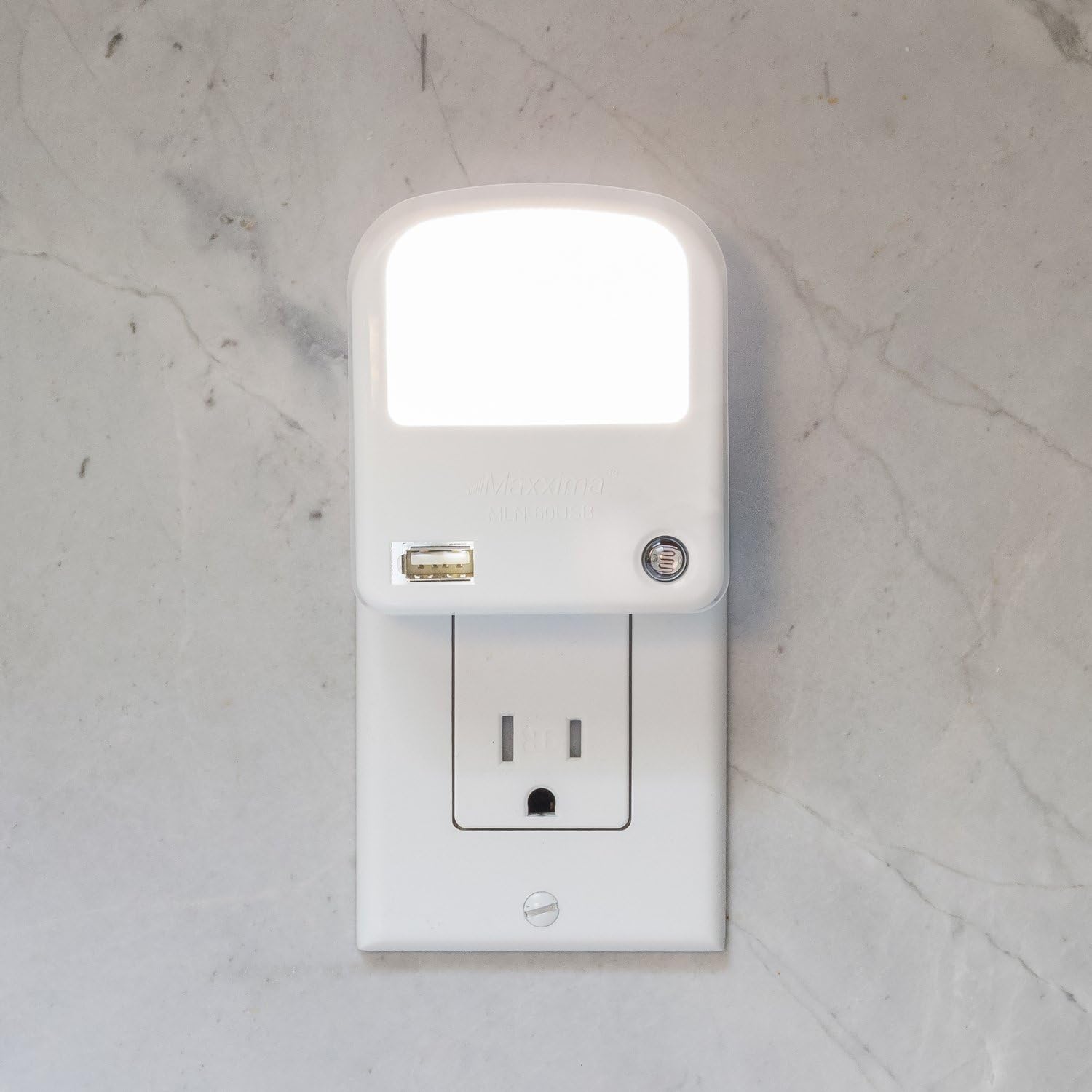 Maxxima LED USB Night Light with Dusk to Dawn Sensor, 2A USB, Charges Devices, Plug in Night Light, 13 Lumens (2 Pack)