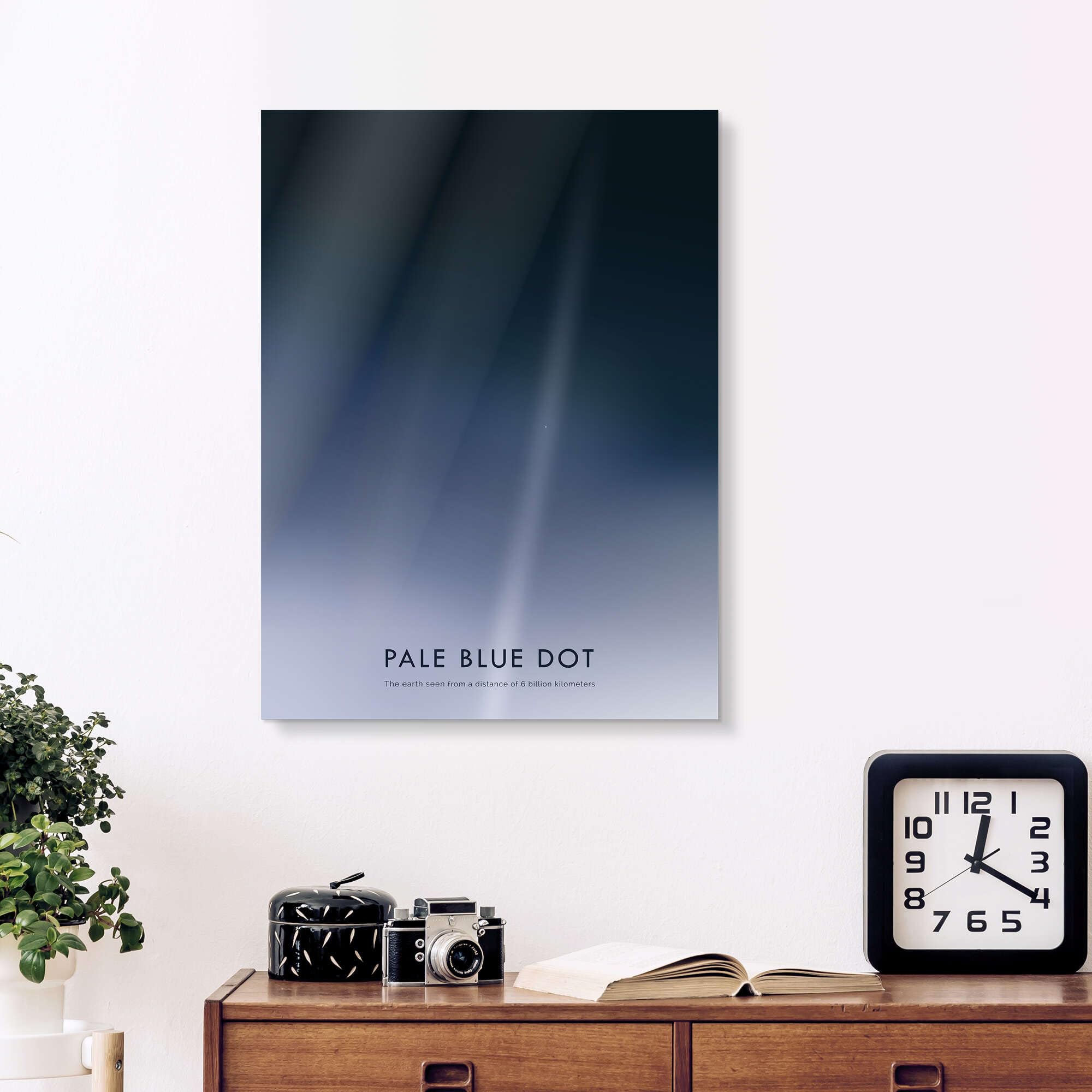 Posterlounge Pale Blue Dot Acrylglasbild | 70 x 90 cm von NASA Blau Wandbilder Wanddeko