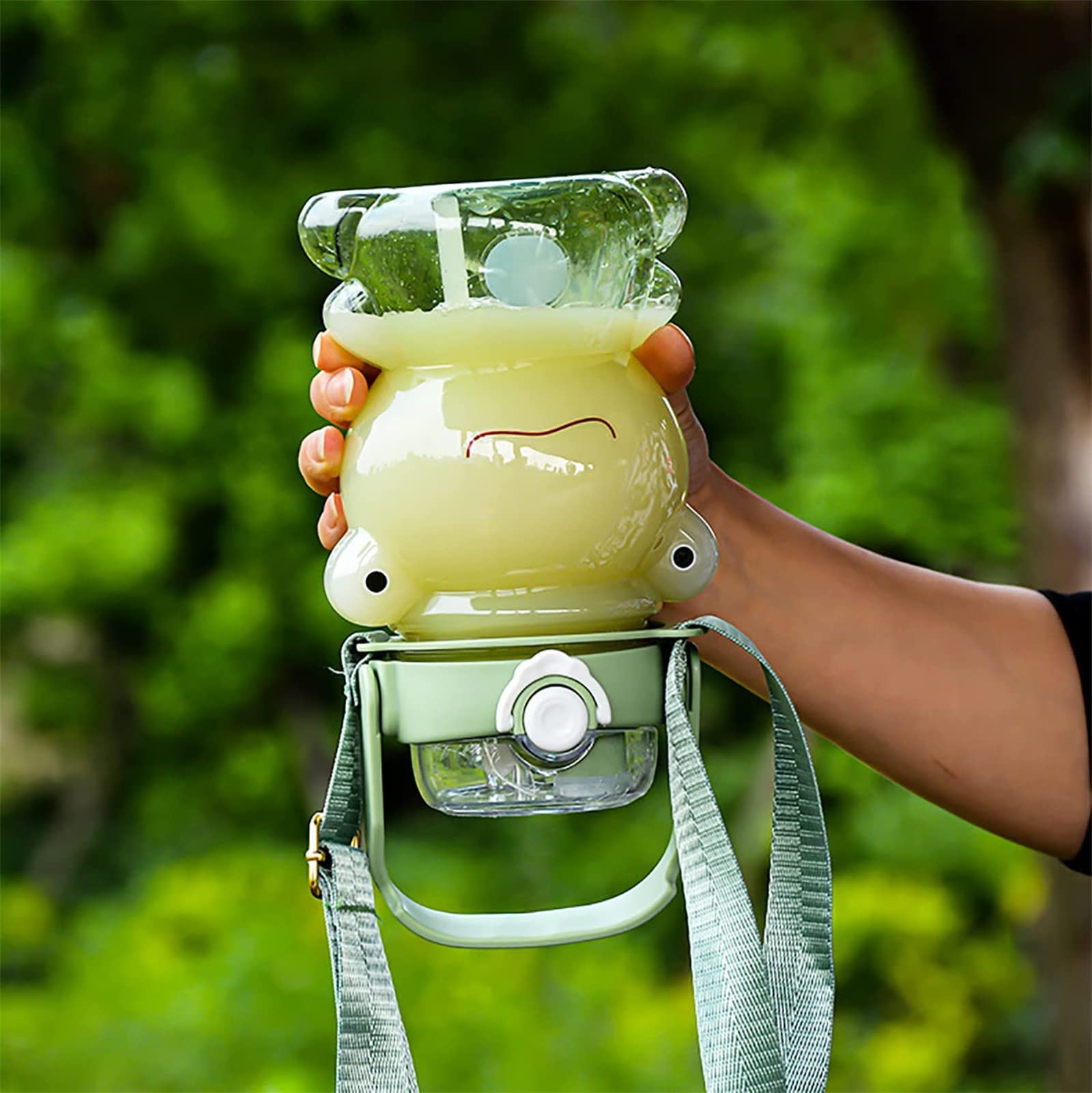 Frosch-Wasserflasche Mit Strohhalm – 850 Ml, Aus PP+PC, Auslaufsicher, Mit Verstellbarem Schultergurt – Für Kinder Und Erwachsene