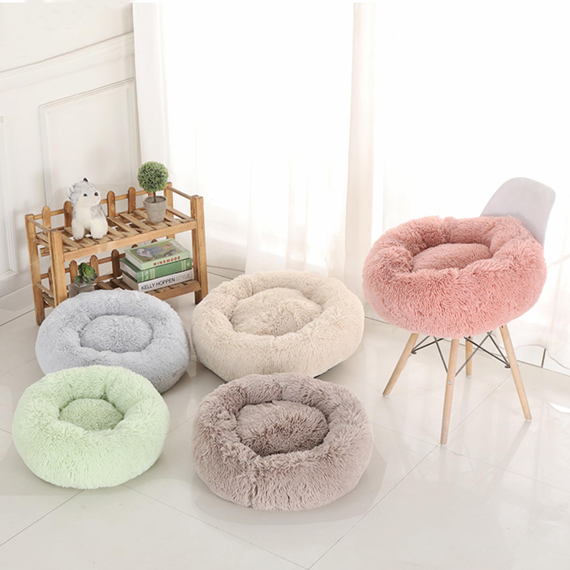 Nido redondo calmante para perros con cojín de felpa para perros grandes, medianos y pequeños, lavable, autocalentable, parte inferior antideslizante, 130 cm, color marrón