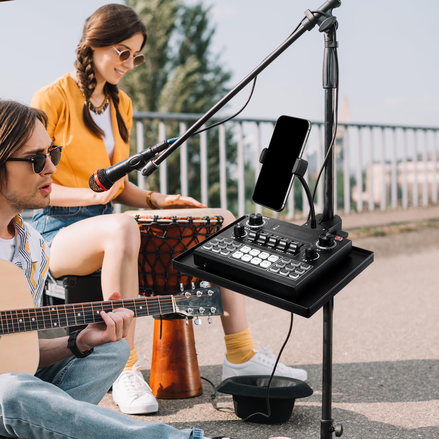 Koolehaoda Tacka na statyw mikrofonowy z uchwytem na telefon, 10,6" x 8", duży uchwyt na tackę z zaciskiem krabowym, kompatybilny z większością statywów mikrofonowych
