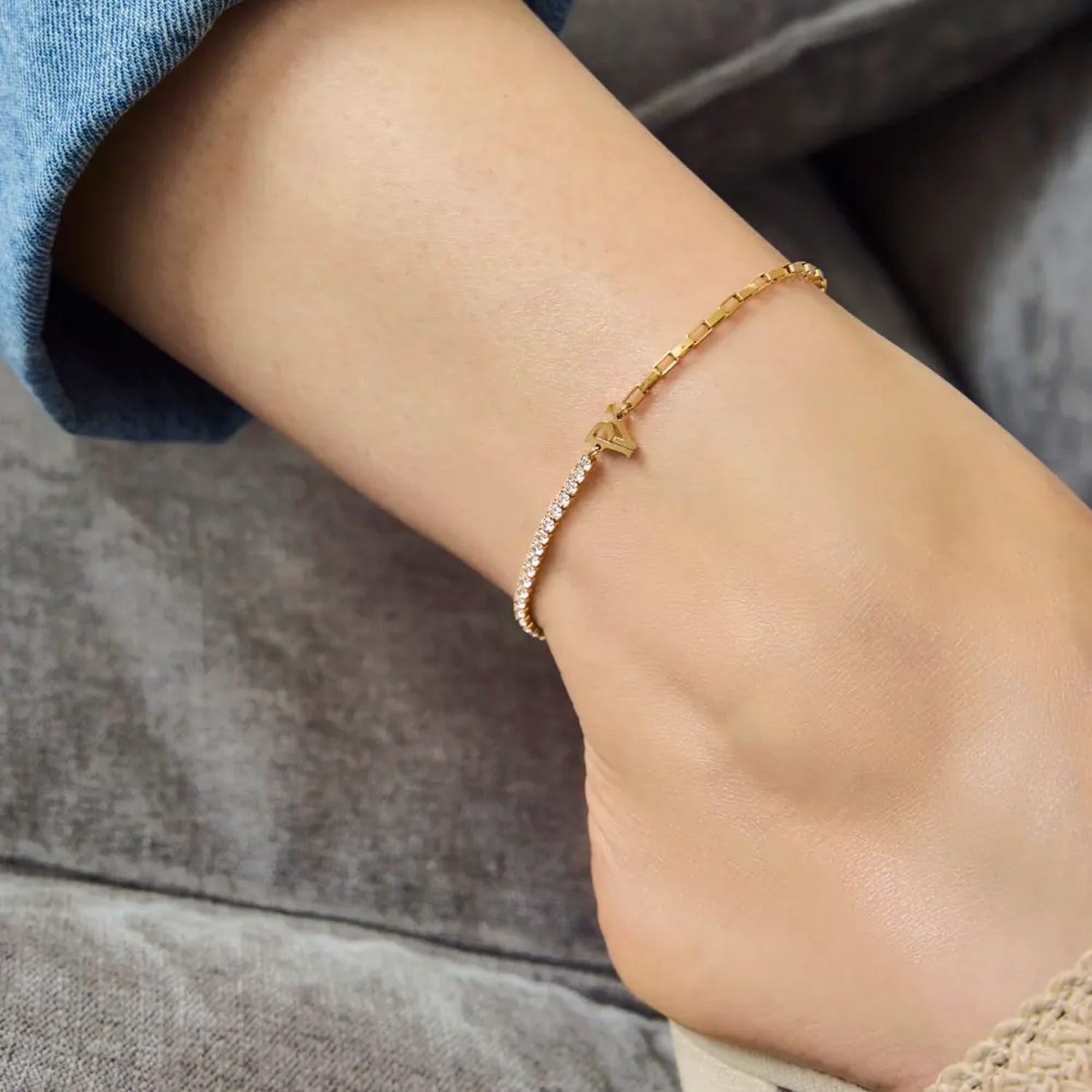 PAUL VALENTINE - Damen Fußkette Edelstahl - mit Zirkonia Stein - PV Logo Anhänger