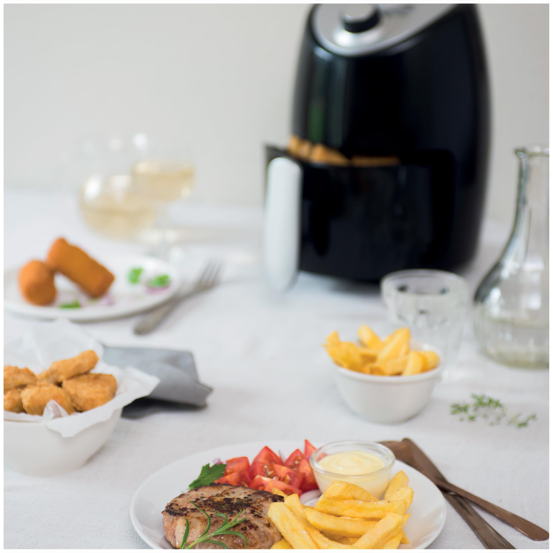 FRITEL Airfryer SnackTastic® 4202 – Heißluftfritteuse – 2 l – 1000 W – 1 bis 2 Pers. – Kompakt/Kleine Portionen - PFAS-frei – Singles & Studenten – Schwarz