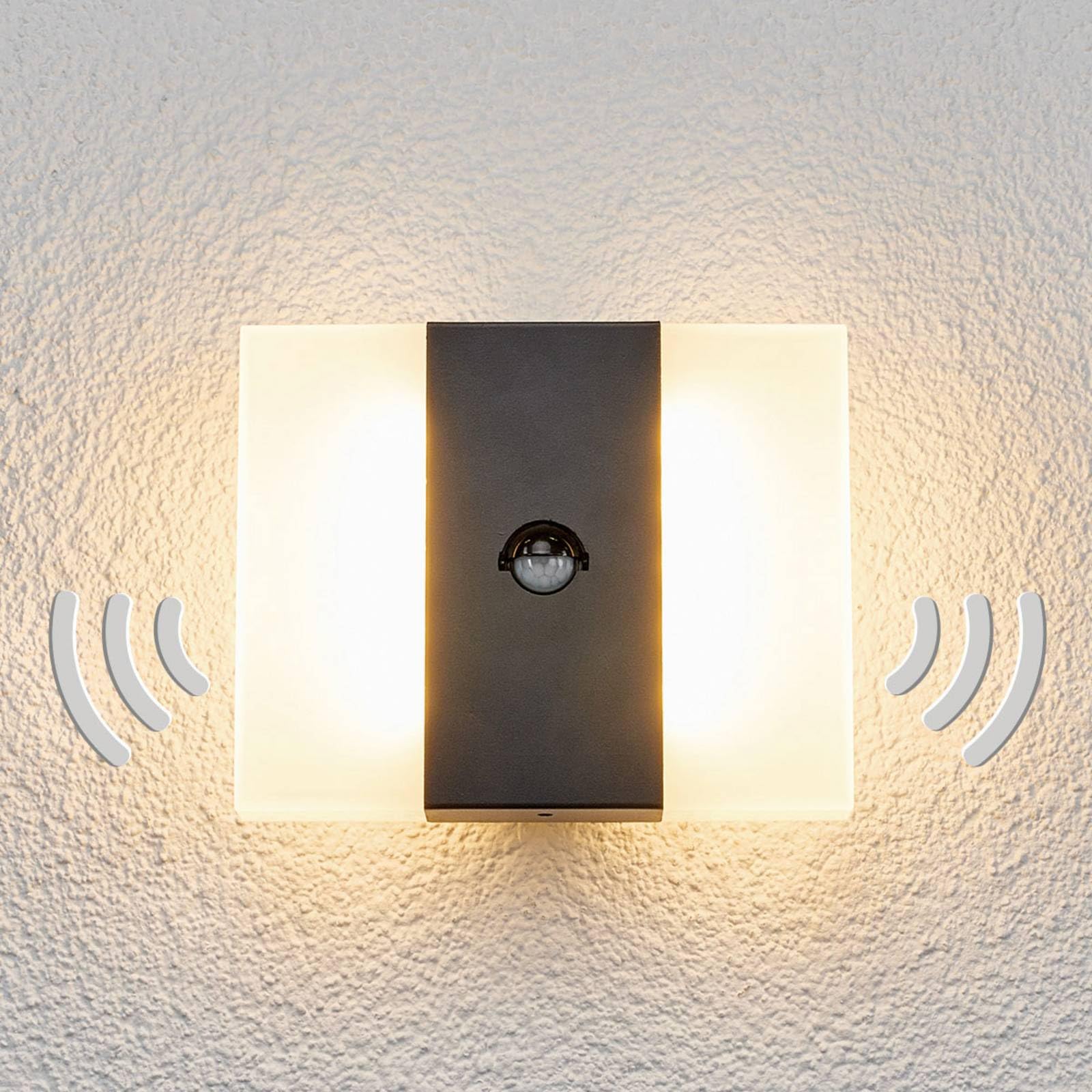 Lindby LED Wandleuchte außen mit Bewegungsmelder, Außenwandleuchte modern IP44 Außenleuchte Wand Außenbeleuchtung für Hof Garten Terrasse Balkon Haus