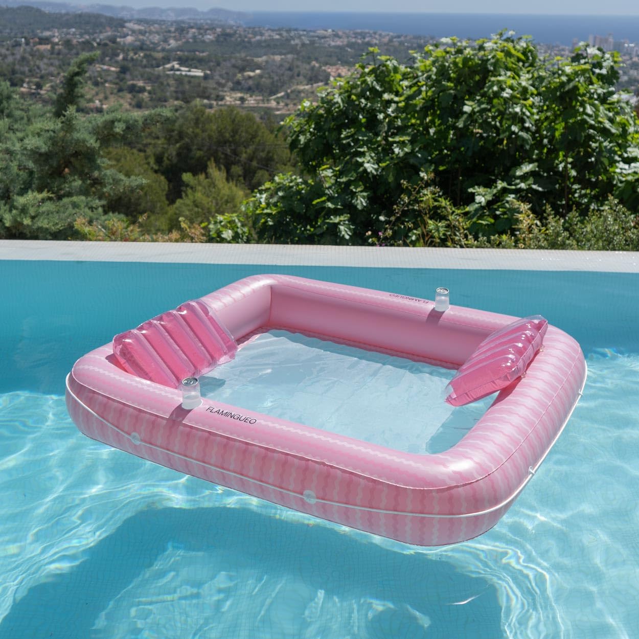 Flamingueo Bouee Piscine - Matelas Piscine - Taille Extra Large - Base en Grille - Deux Porte-Boissons - Deux Oreillers Amovibles