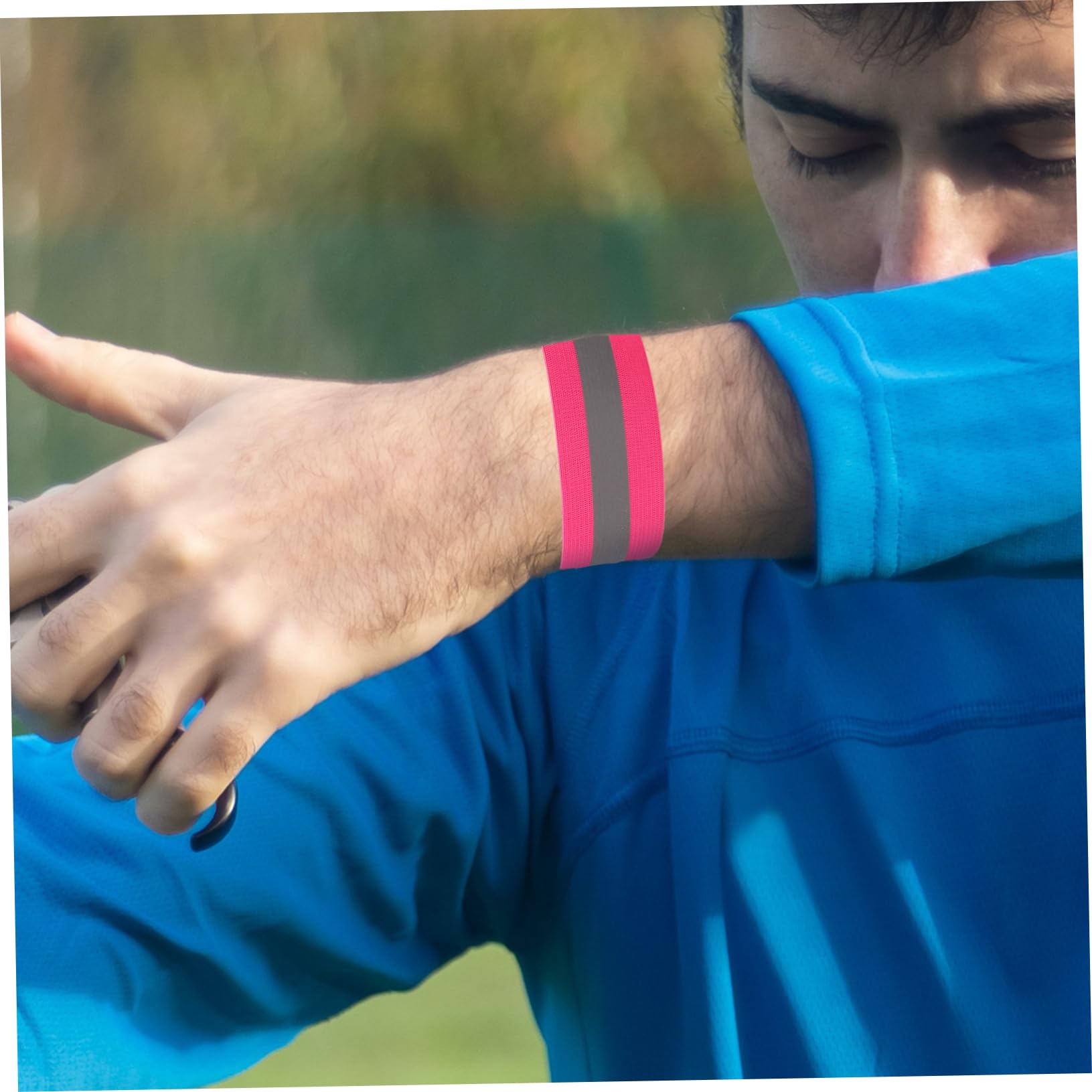 ifundom 4Pcs Safety Reflective Bands for Night Running High Visibility Elastic Running Strap Noticeable Reflective Gear for Jogging Exercising Durable Convenient Design