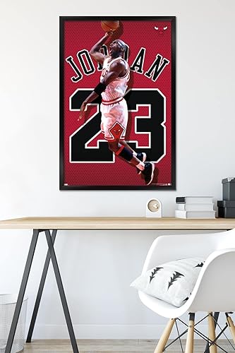 Miniatura 6 de Trends International Michael Jordan - Póster de pared de jersey, 22.375 x 34 pulgadas, versión enmarcada negra