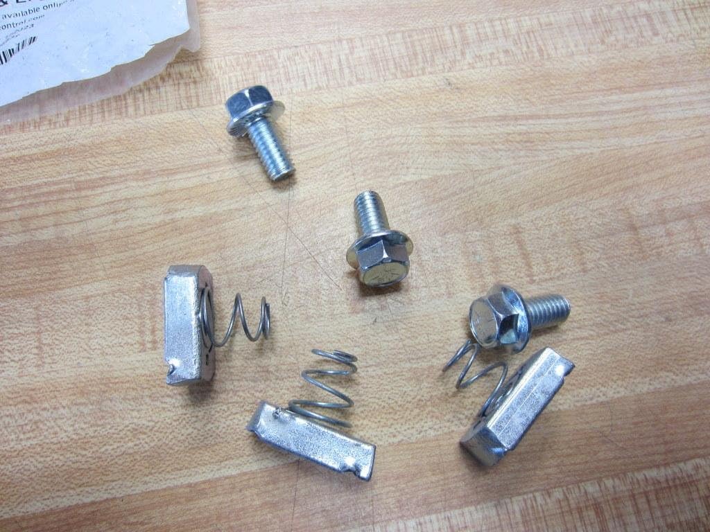 102023 Unistrut Spring Nut 3/8" Bag of Three Build ID: 1095639