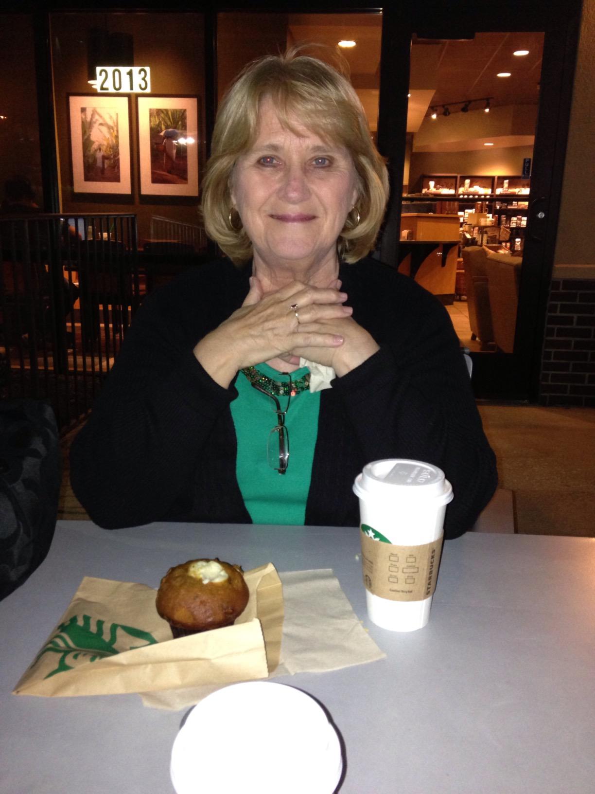 A man caught between two roses