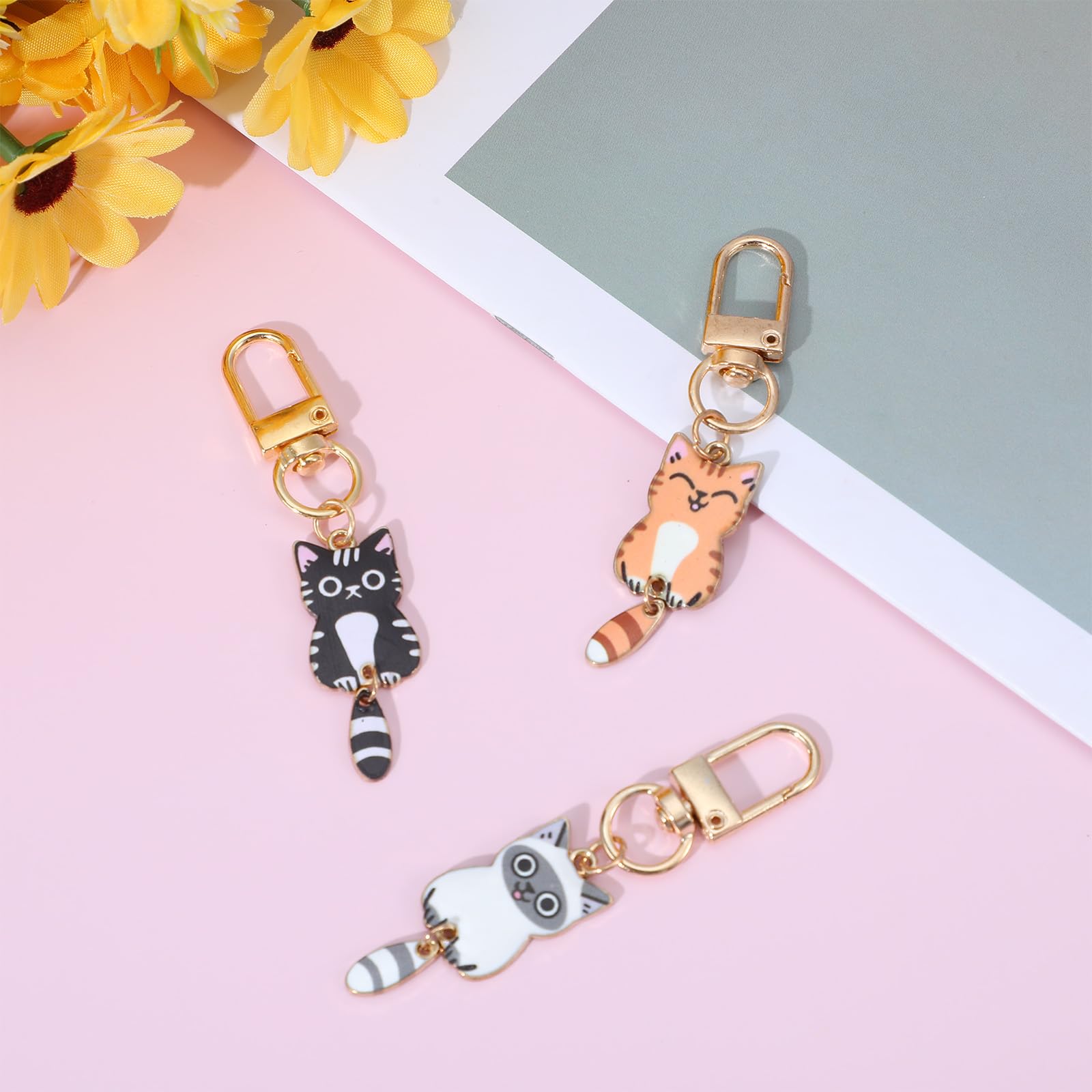 Ouligay 3 sztuki breloczków do kluczy z kotem, mały kot, zawieszka do torebki, prezenty dla miłośników kotów, Cute Cat Keychain Bag Charms, wypełnienie kalendarza adwentowego 2025, prezenty świąteczne