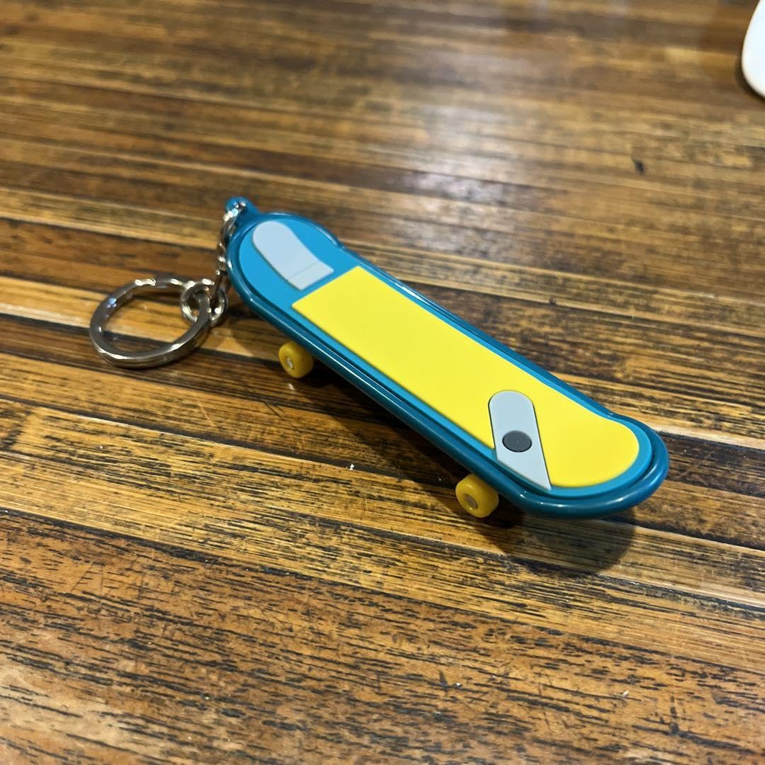名探偵コナン スケボー スケートボード 名探偵コナン ミニスケートボード - 株式会社 エフトイズ