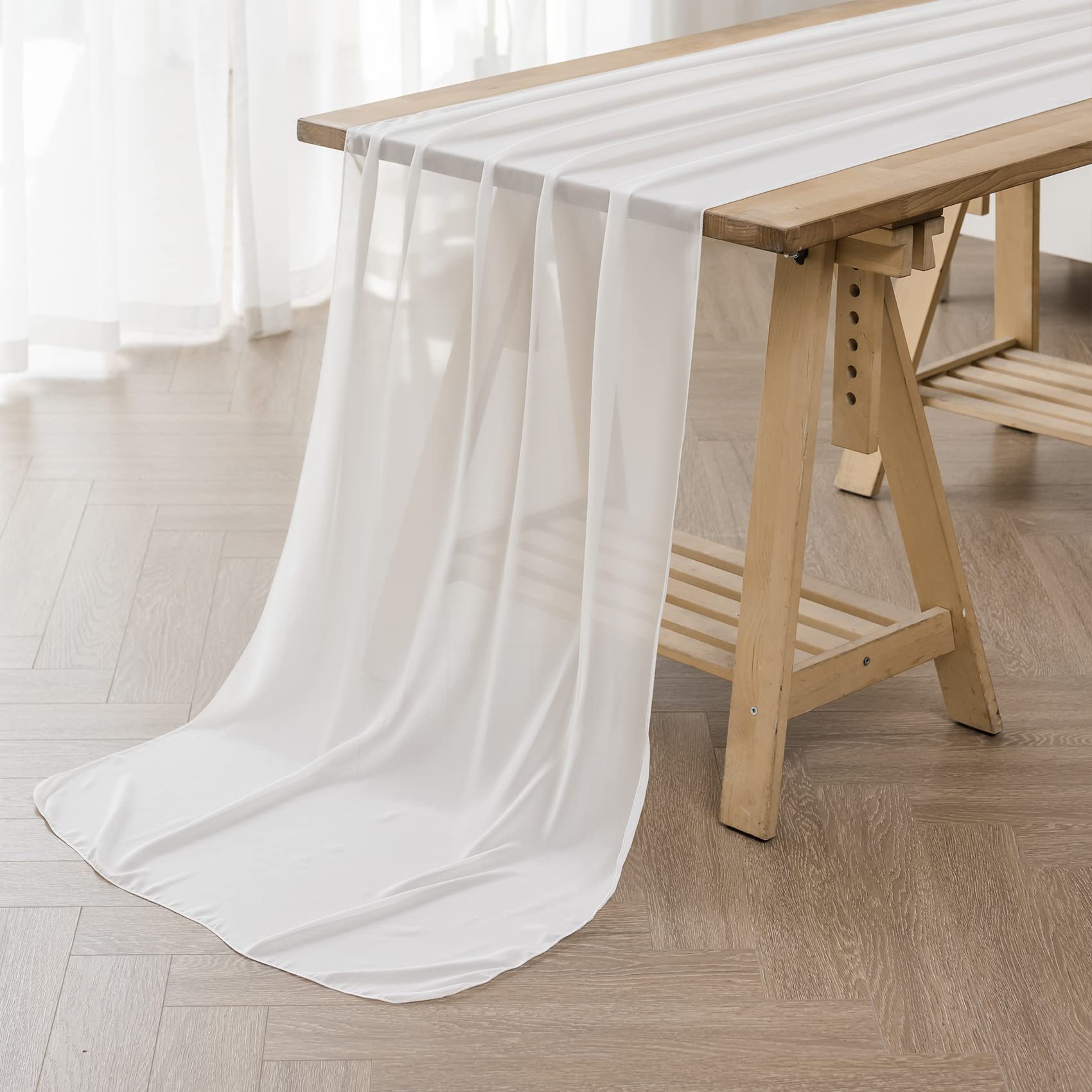 Chemin de table mousseline de soie ivoire anti-plis pour grandes tables de fete
