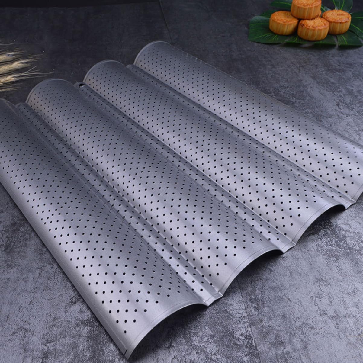COLLBATH Kastenform für Brot Backen Perforiert Wellenbrote Backofen Toaster aus Lebensmittelechtem Kohlenstoffstahl Antihaftbeschichtet Zufällige Farbe