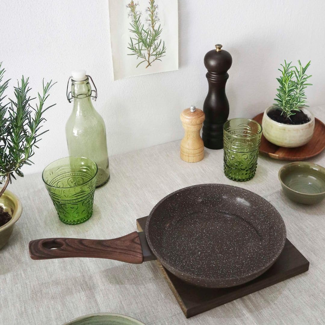 PINTINOX Natura EcoTech Set 3 padelle 20,24 e 28 cm con rivestimento ecologico effetto pietra senza PFAS, PFOA, PTFE nichel free, adatte a tutti i piani cottura compresa l’induzione