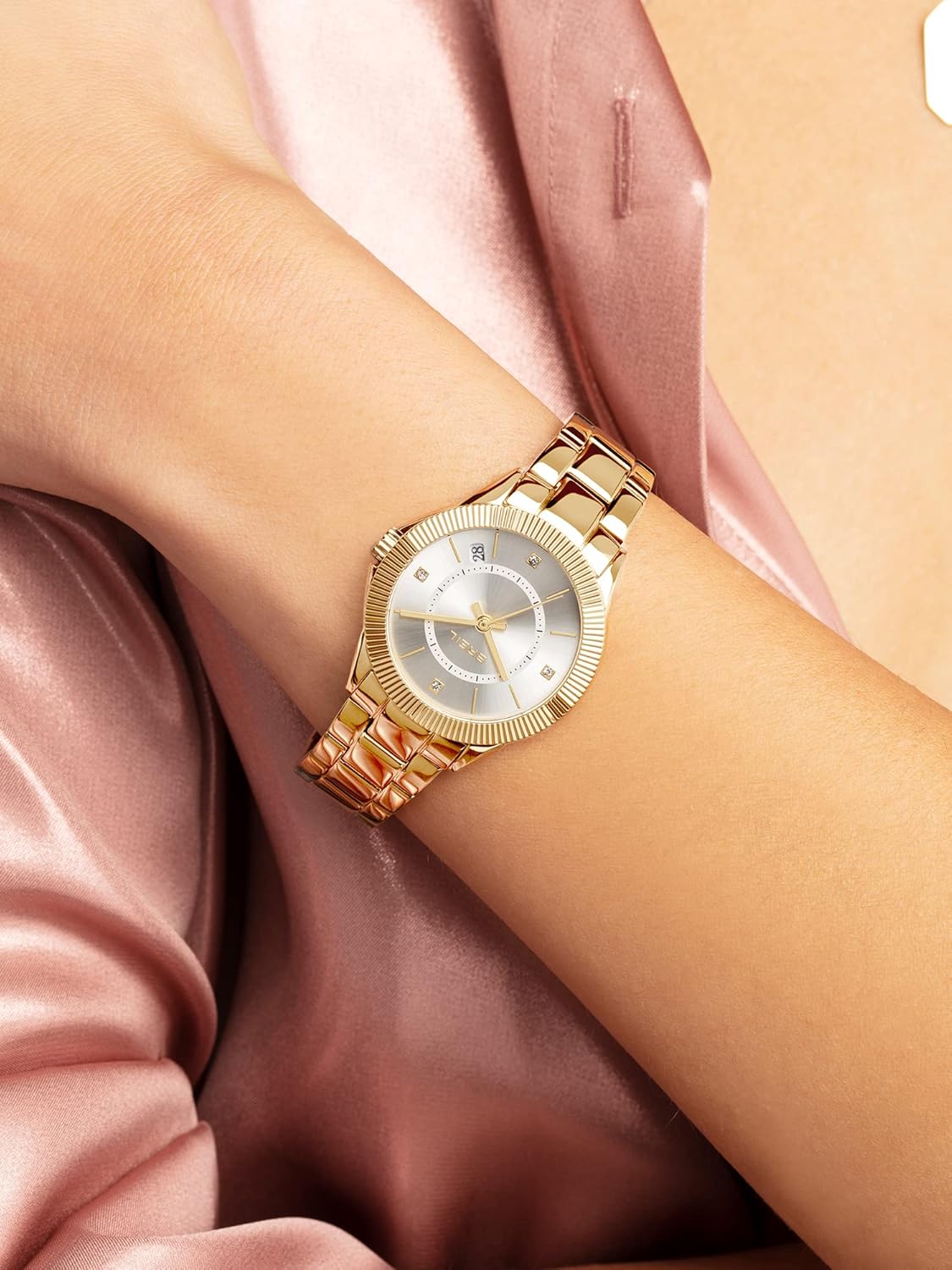 Breil, Collezione Shimmery, Orologio Donna in Acciaio Lucido, Chiusura Déployante con Pulsanti, Lunghezza Regolabile 13.5-19 cm, Resistente allAcqua Breil, Collezione Shimmery, Orologio Donna in Acciaio Lucido, Chiusura Déployante con Pulsanti, Lunghezza Regolabile 13.5-19 cm, Resistente allAcqua