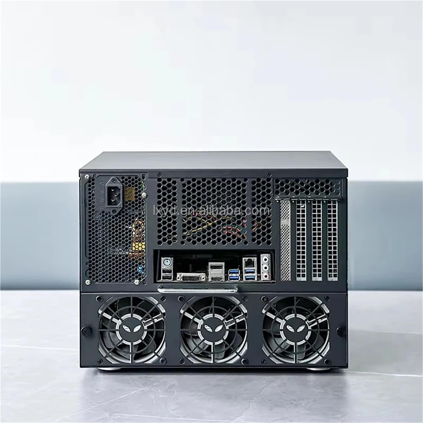 Boîtier Tour NAS Mini ITX/ATX 9 Baies avec Ventilateur