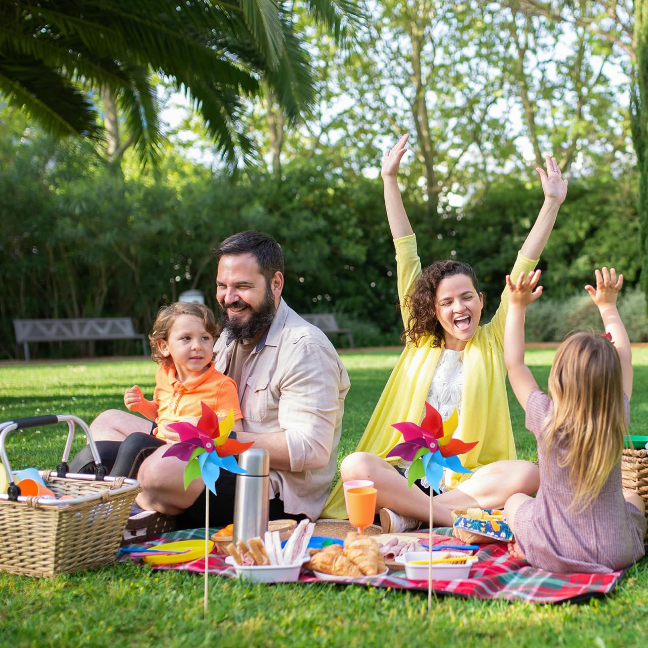 INOOMP 2pcs Rainbow Pinwheels 8 Inch Pinwheels for Yard Garden Plastic Colorful Flower Pinwheels Wind Spinners for Garden Outdoor Party Decoration