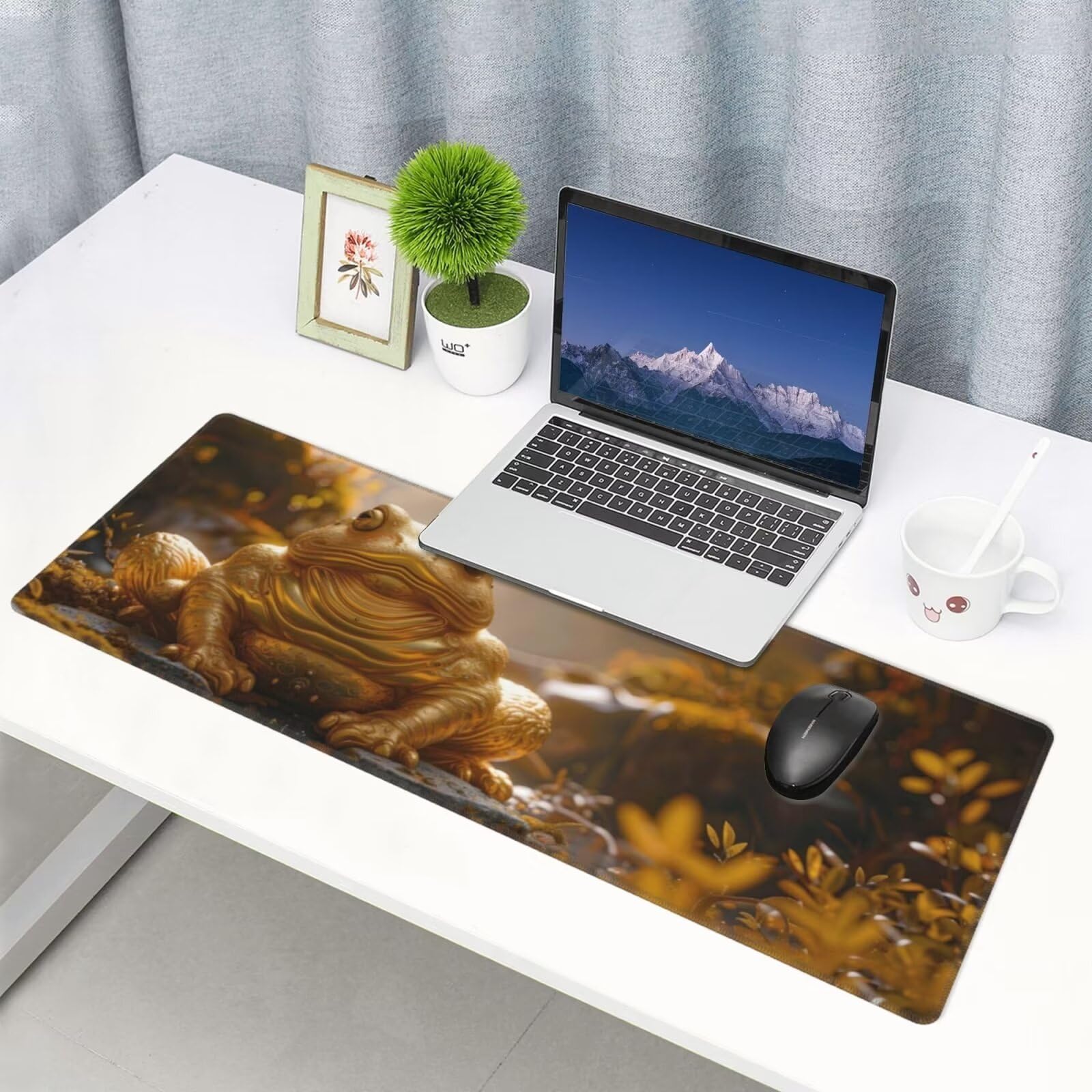 Tappetino Mouse, Tappetino Mouse Gaming Grande XXL 1500x800x3mm Tappetino Scrivania Mouse Pad, Base in Gomma Antiscivolo, Bordi Cuciti,Lavabile, Mousepad per Ufficio e Gaming (Rana Zhaocai) R-750