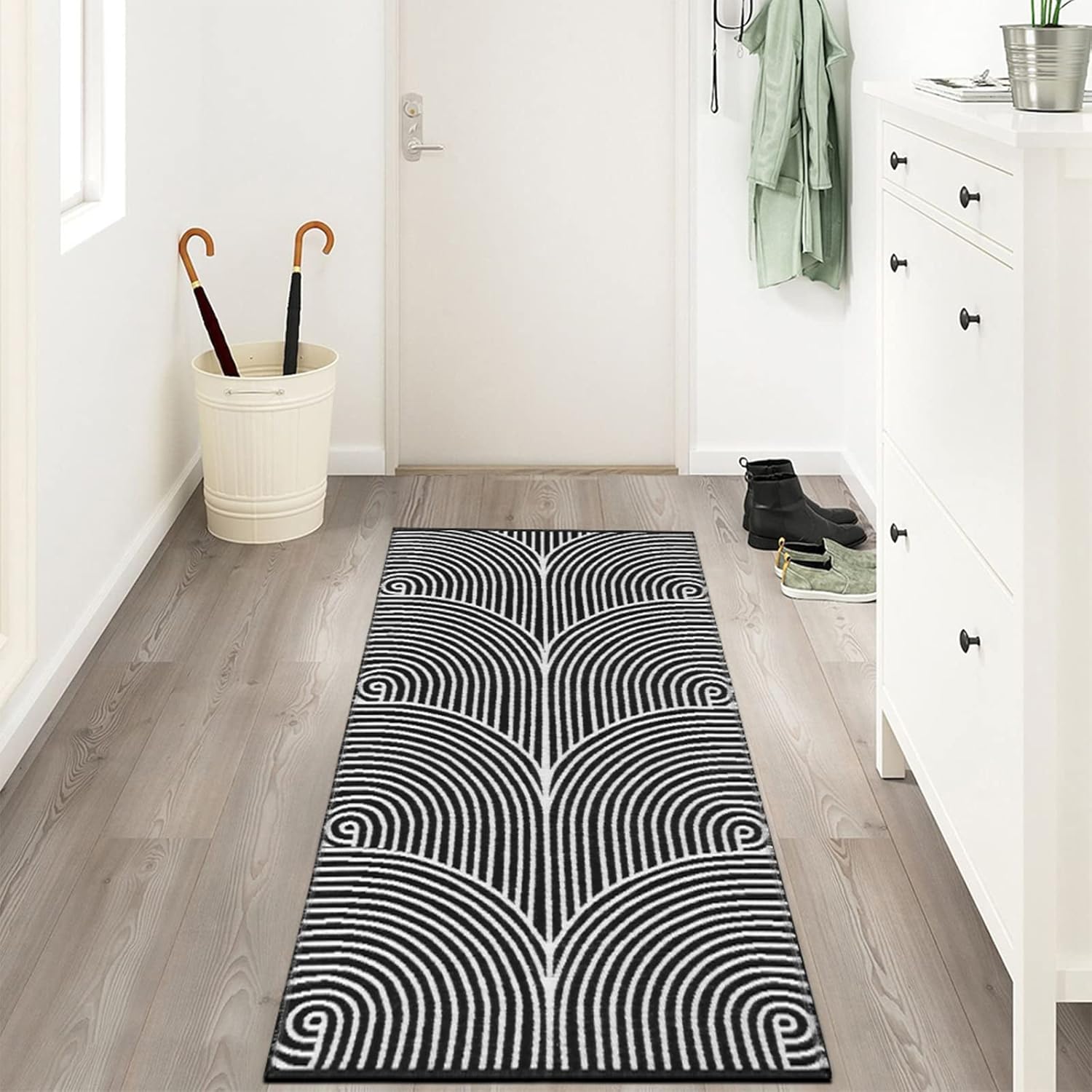 Tiffasea Washable Runner Rug 2'X5', Cotton Woven Kitchen Runner Entryway Rug Black and White Indoor/Outdoor Throw Carpet Modern Area Rug for Hallway Bedroom Laundry Room