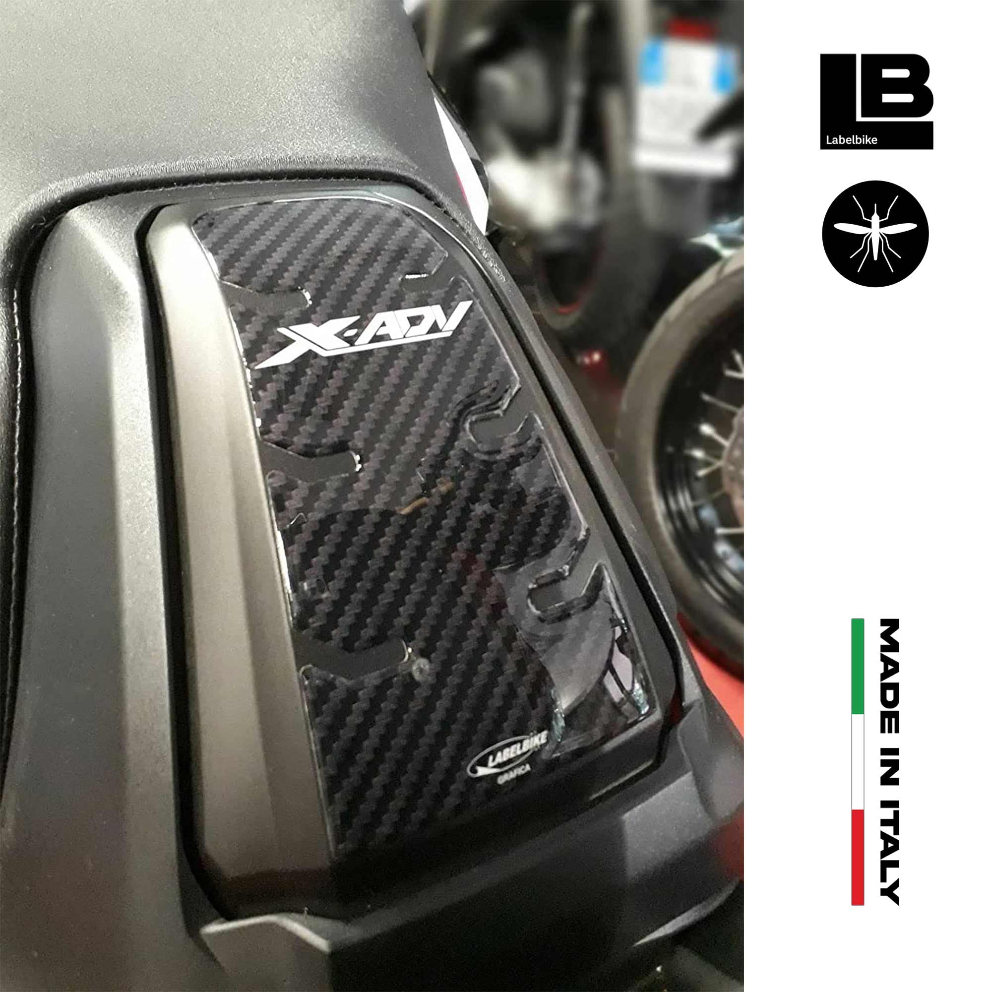 labelbike - Autocollant 3D Moto Scooter Porte du Réservoir Xadv Protection et Décoration en Résine avec Licence Officielle Compatible avec 750 Honda X-ADV 2017-2020 - Couleur Carbon