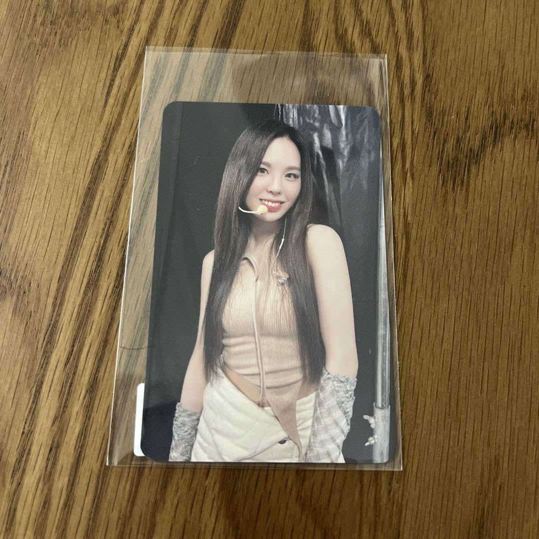 Amazon.co.jp: NiziU オンラインラキドロ フォトカード MAKO : ホーム