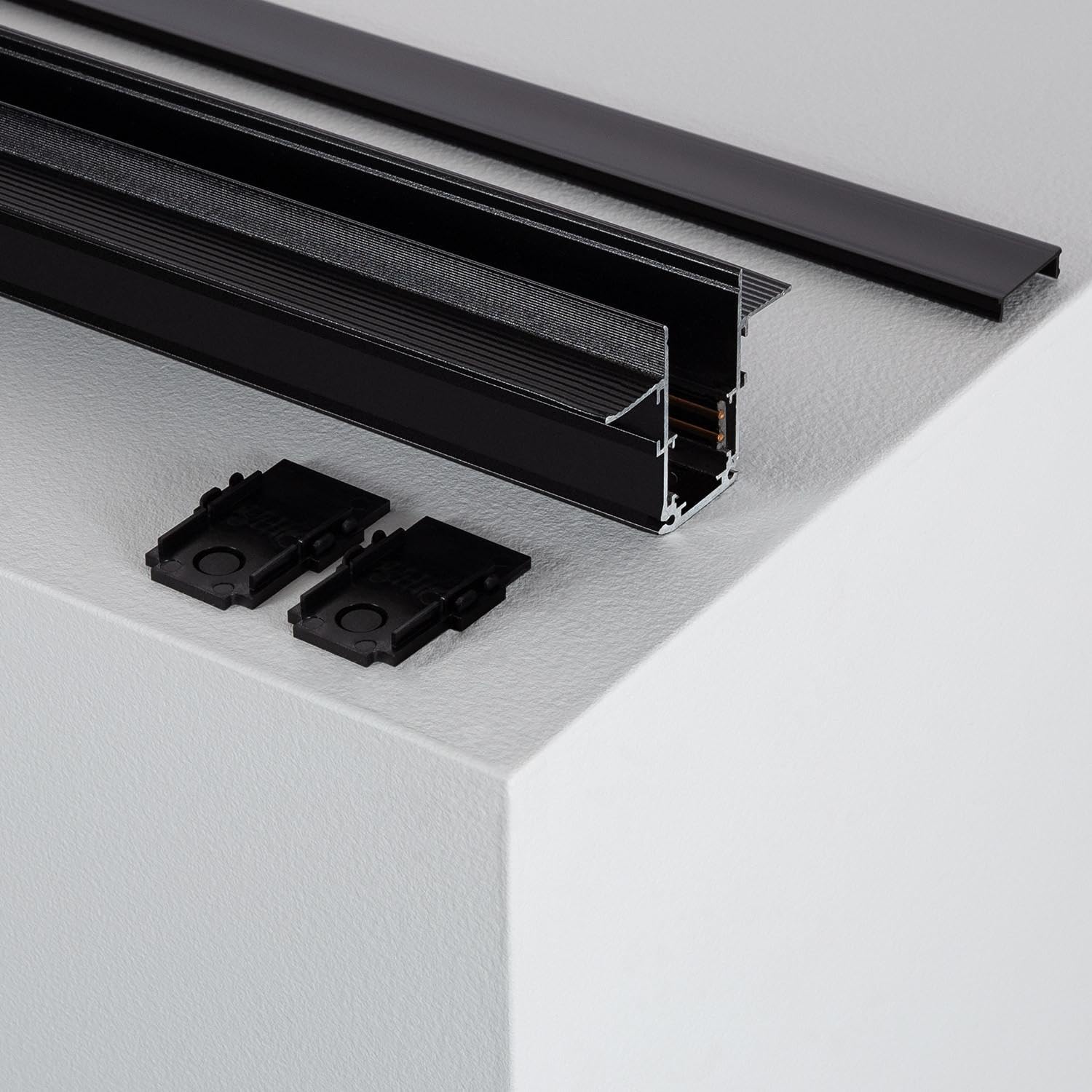 LEDKIA LIGHTING Magnetschiene 20mm Einbau 48V 2m Schwarz