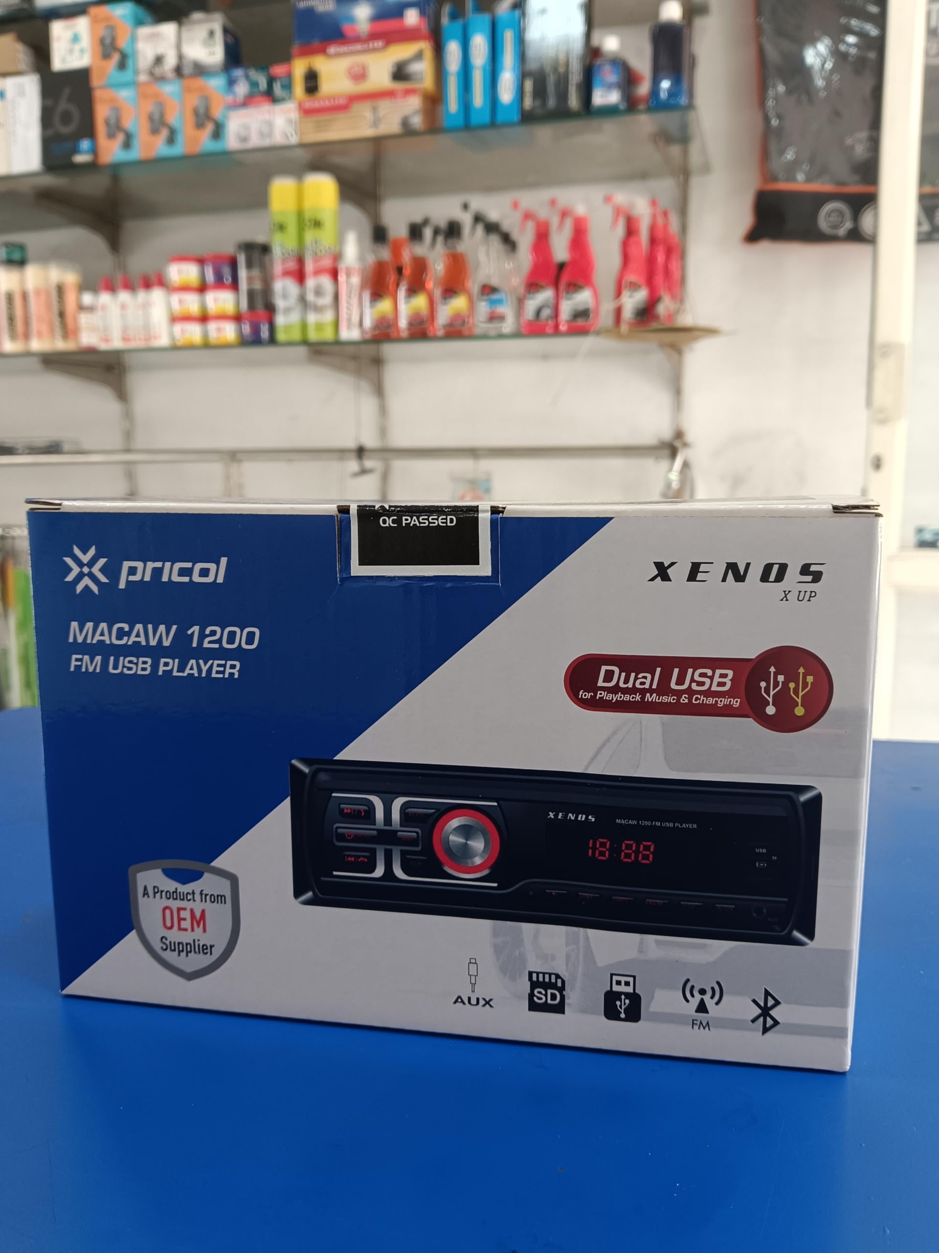 Mr.Kcarrozzeria 　MEN-PO50+CDS-P555 Carrozzeria / Pioneer CDS-P555 single cd player display show - YouTube