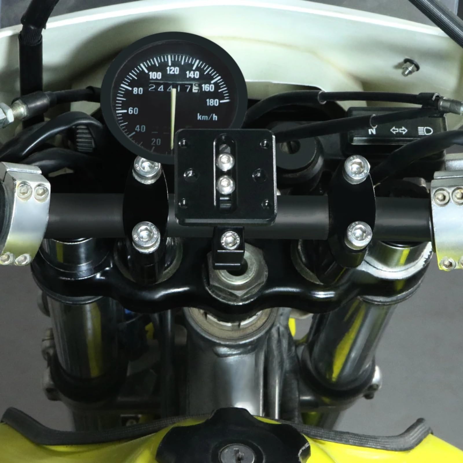 Moto Support Téléphone Compatible avec Yamaha pour NSR 1100 (BT 1100 Bulldog) 2002 2003 2004, Support De Navigation GPS Support De Téléphone pour Moto