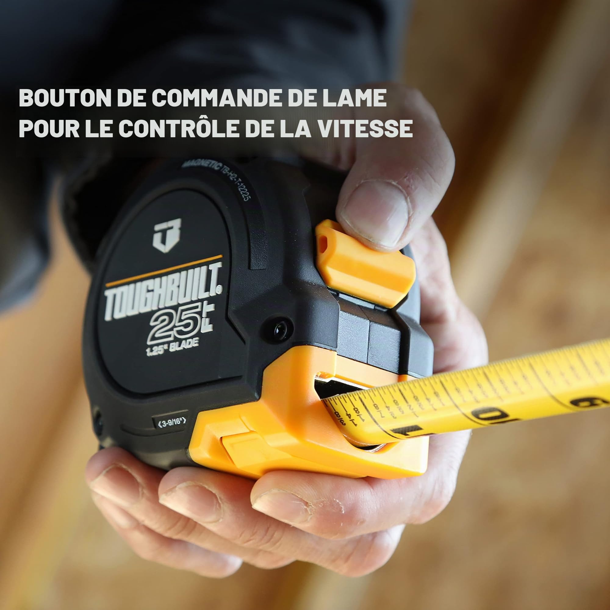 ToughBuilt - Mètre à ruban ProBlade™ de 7,6 m avec fonctions de contrôle de la lame, lame de 3,2 cm de largeur facile à lire avec marquages double face à contraste élevé – (TB-H2-T-12225)